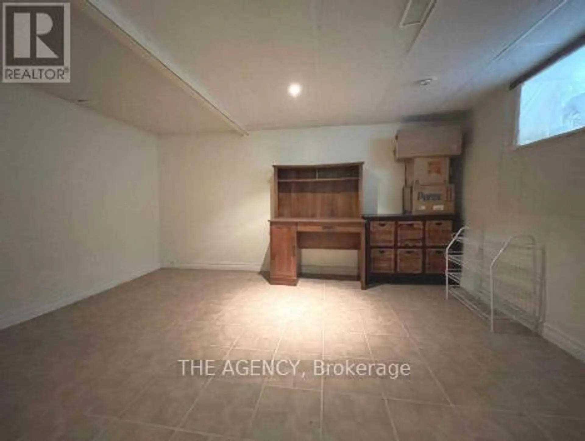 56 SYLVAN CRESCENT - Image 14