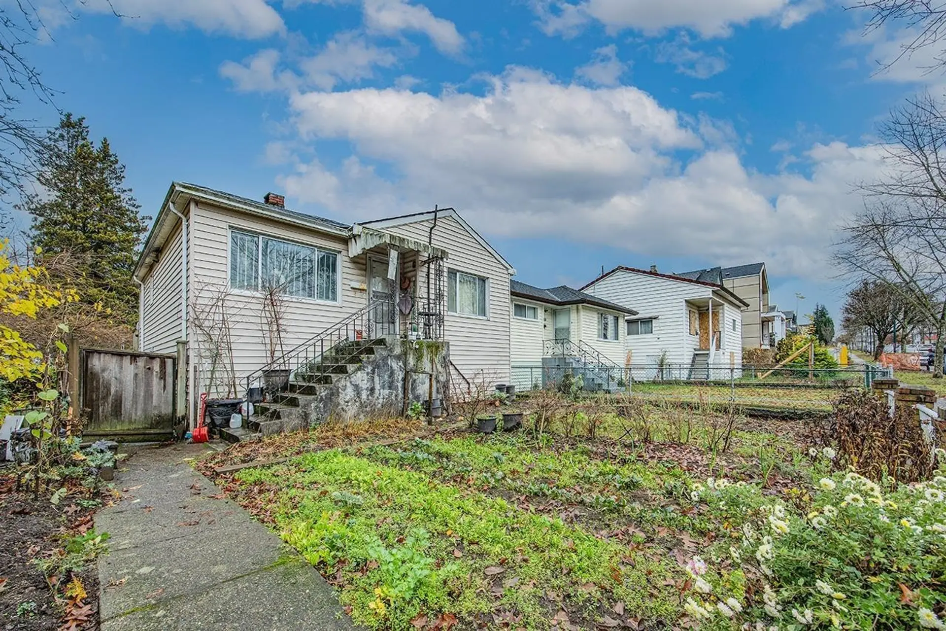 1805 E 51st Avenue - Image 3
