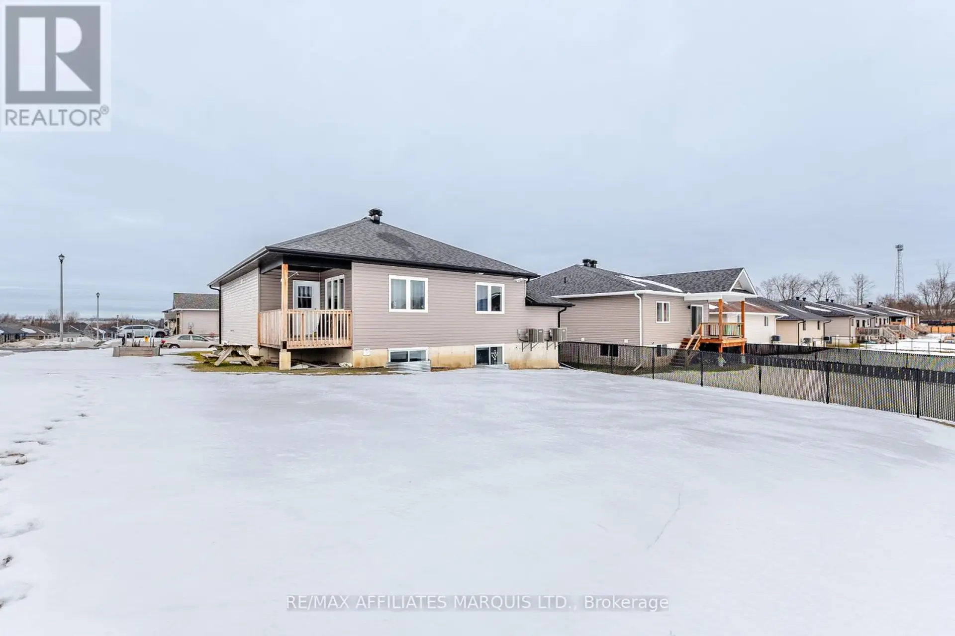 2459 WATSON CRESCENT - Image 4
