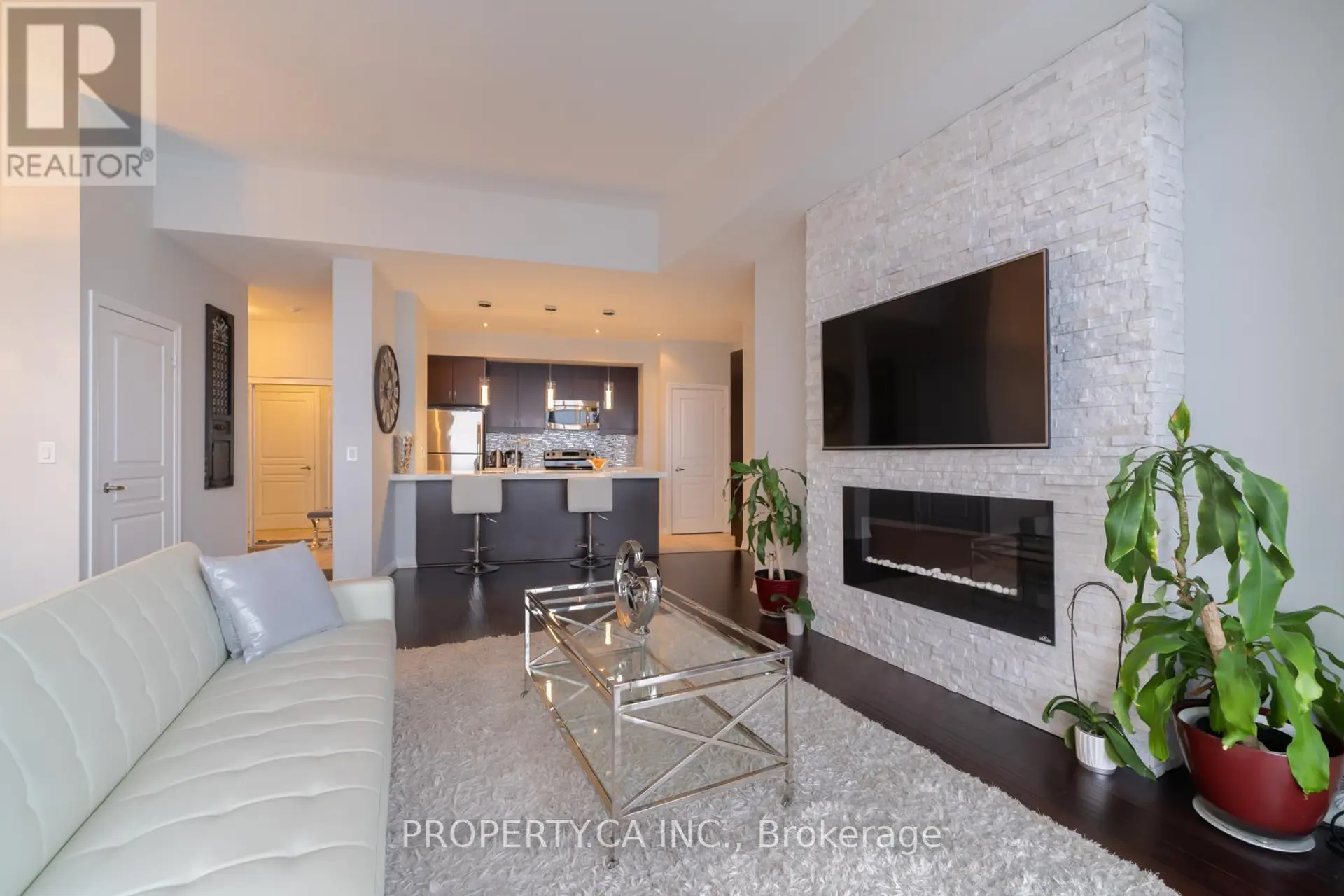 #PH3504 223 WEBB DRIVE - Image 3
