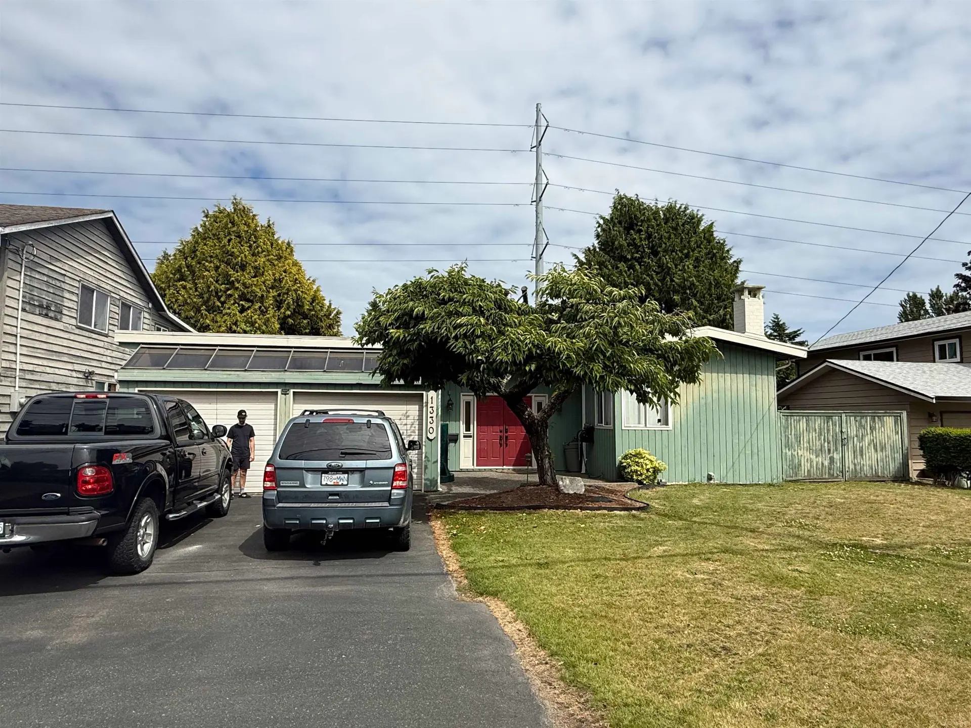 1330 53a Street - Image 2
