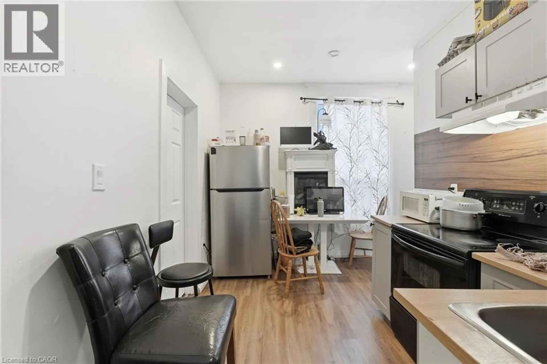 90 SHERMAN AVENUE - Image 8