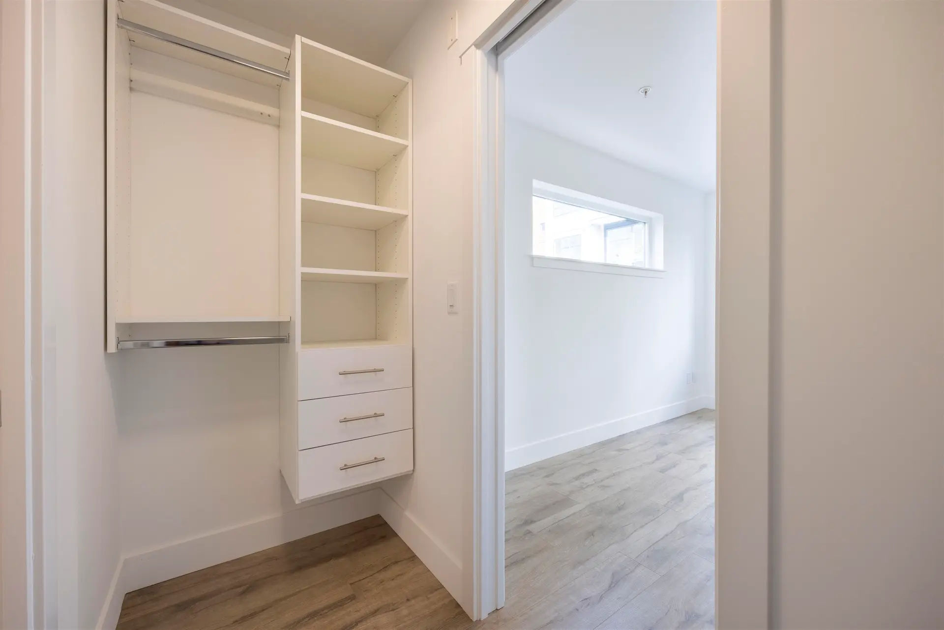 #11 6328 King George Boulevard - Image 7