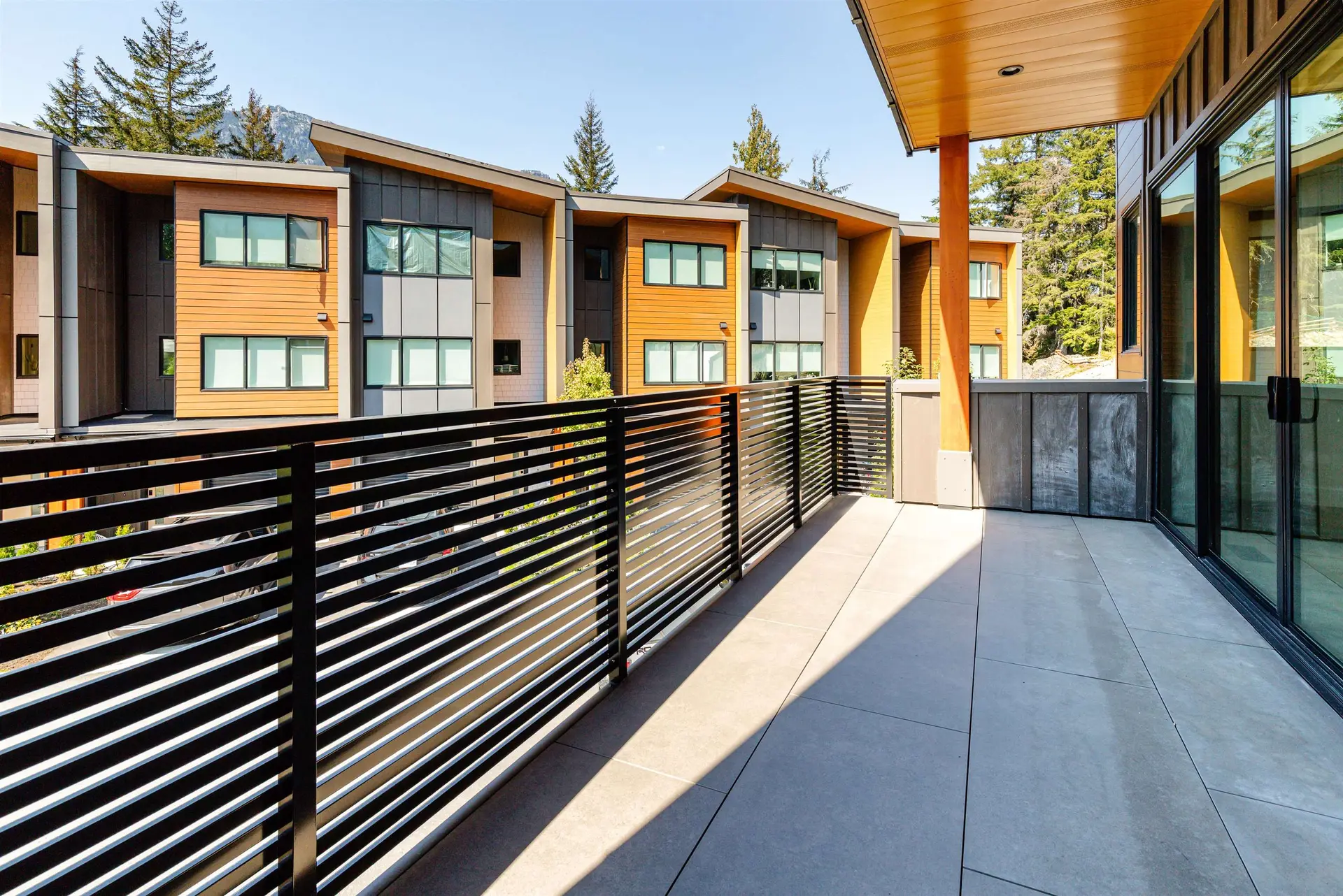 #20 2077 Garibaldi Way - Image 17
