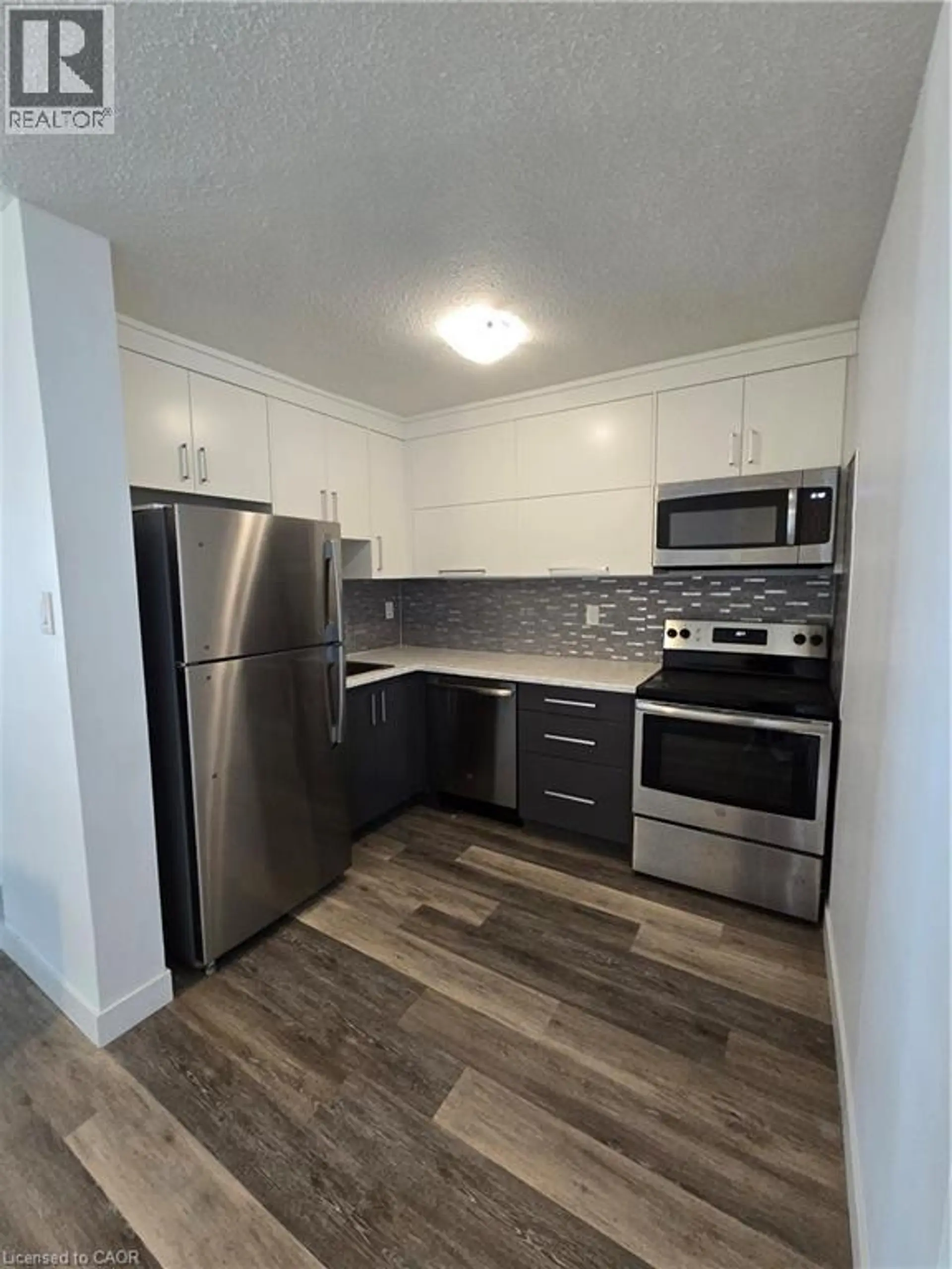 #706 563 MORNINGTON Avenue - Image 4