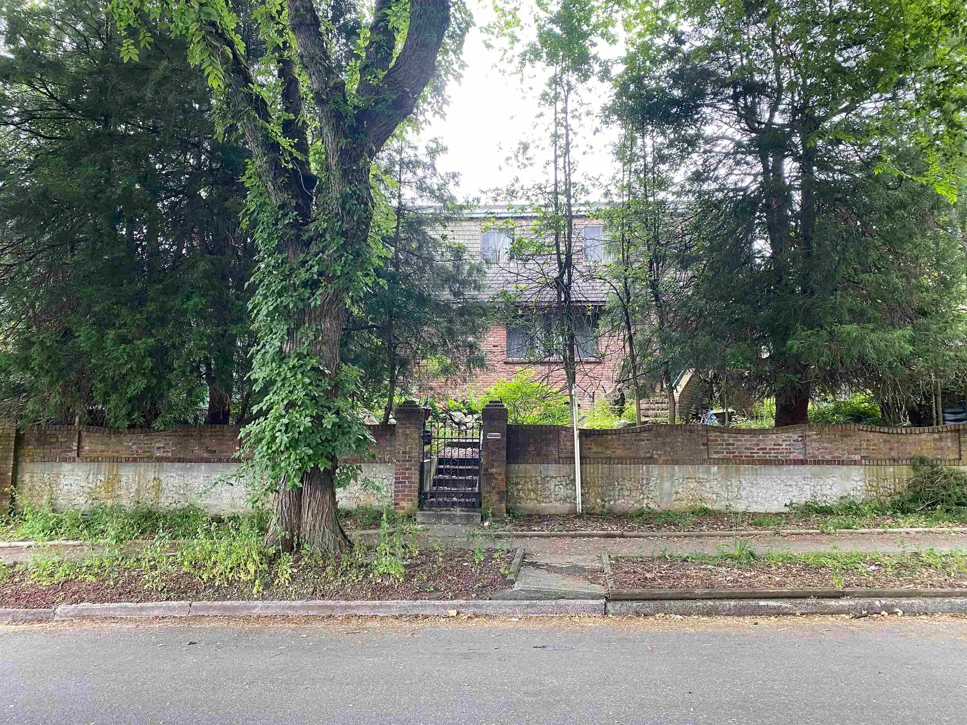 Property at 2371 E 6th Avenue, Vancouver, BC