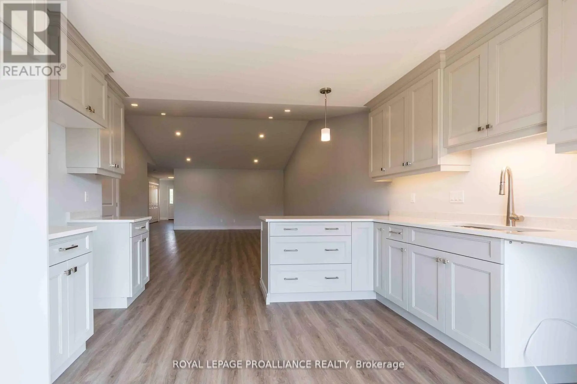 49 MACKENZIE JOHN CRESCENT - Image 10