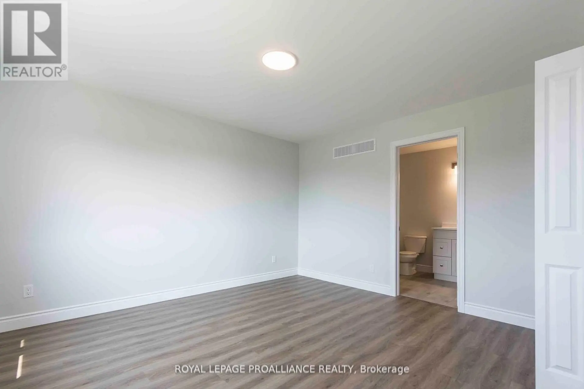 49 MACKENZIE JOHN CRESCENT - Image 11