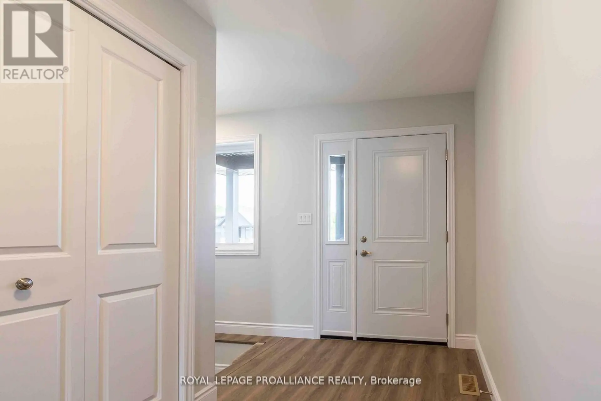 49 MACKENZIE JOHN CRESCENT - Image 3