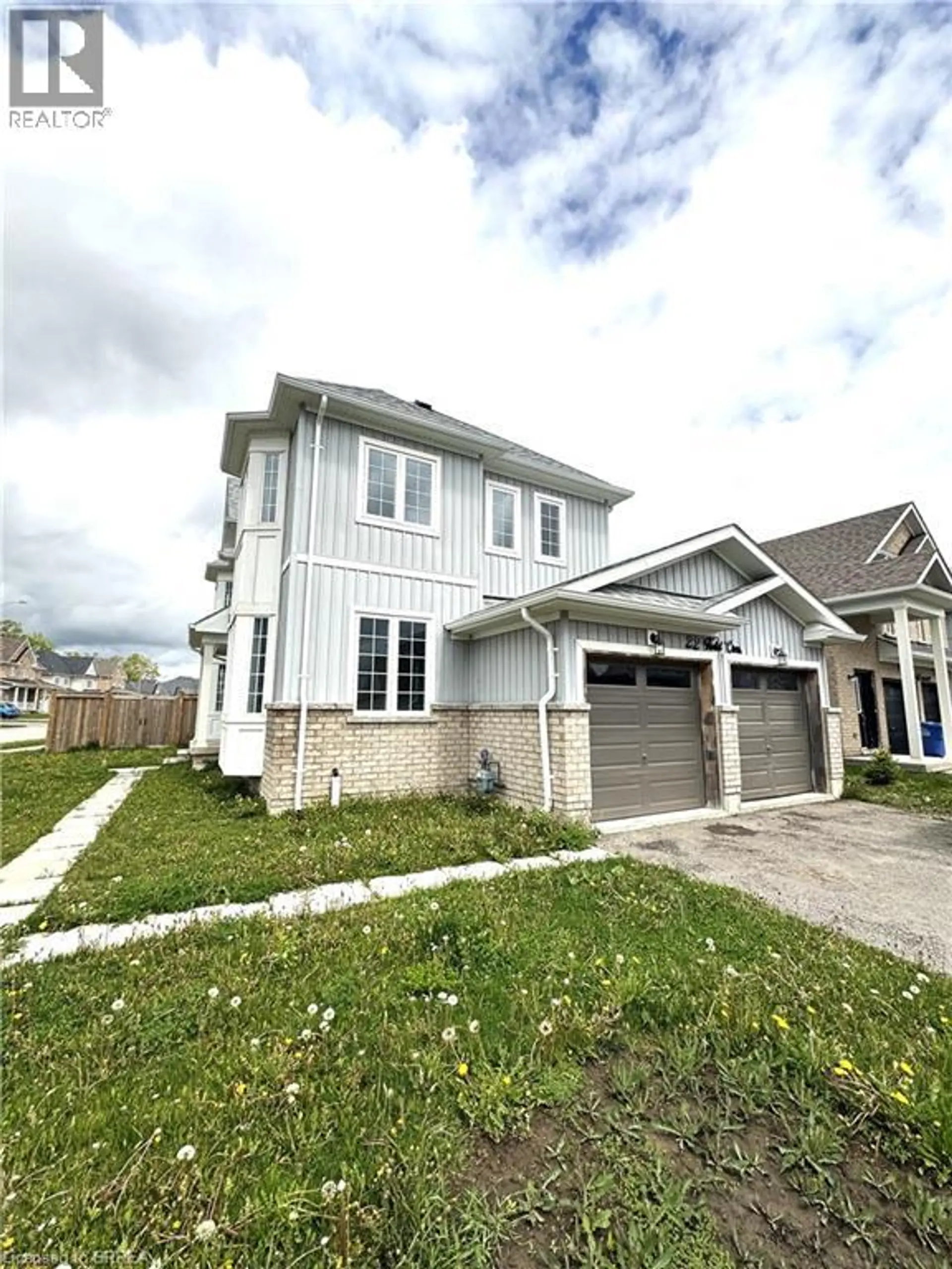 22 TODD CRESCENT - Image 2
