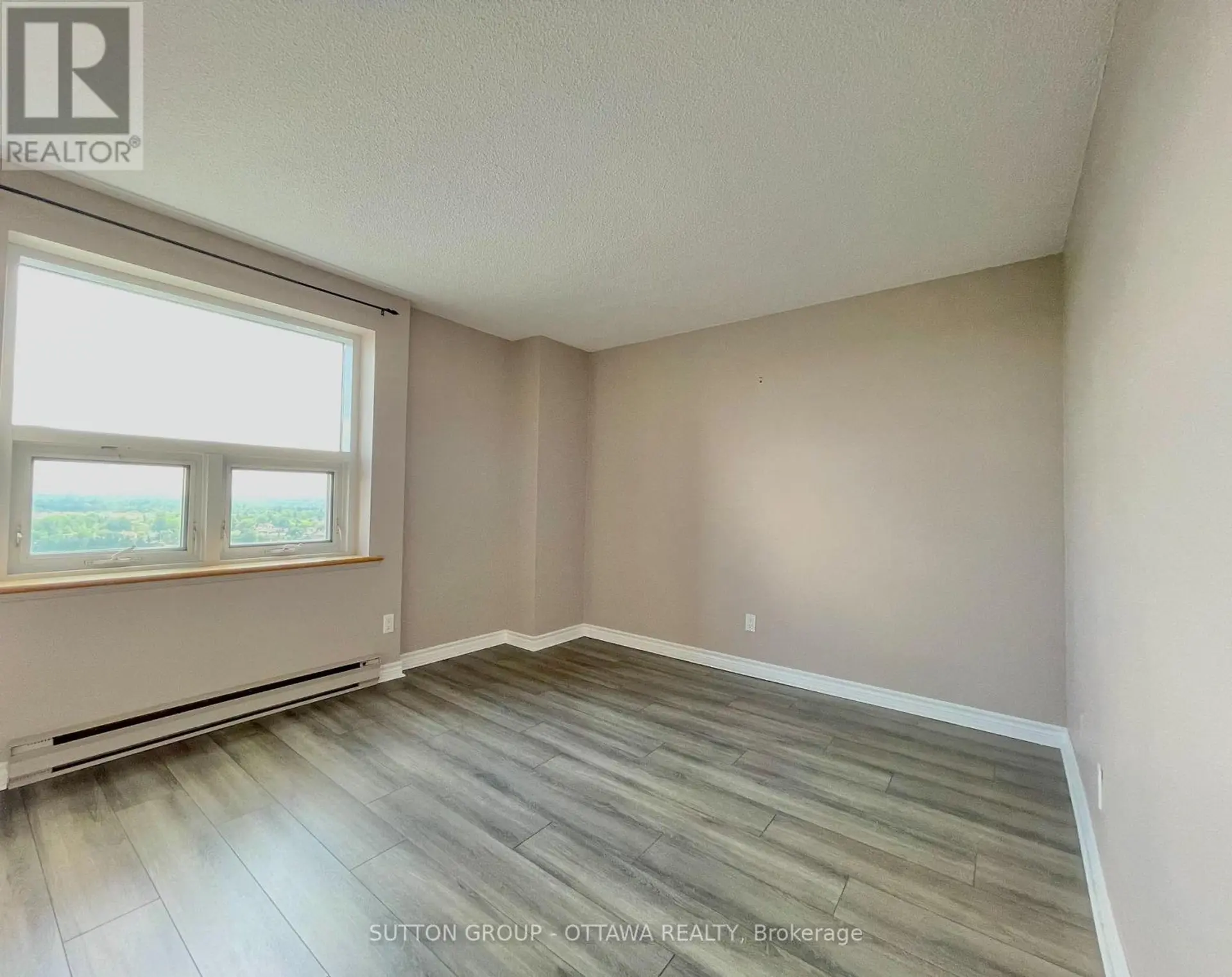#1908 900 DYNES ROAD - Image 10