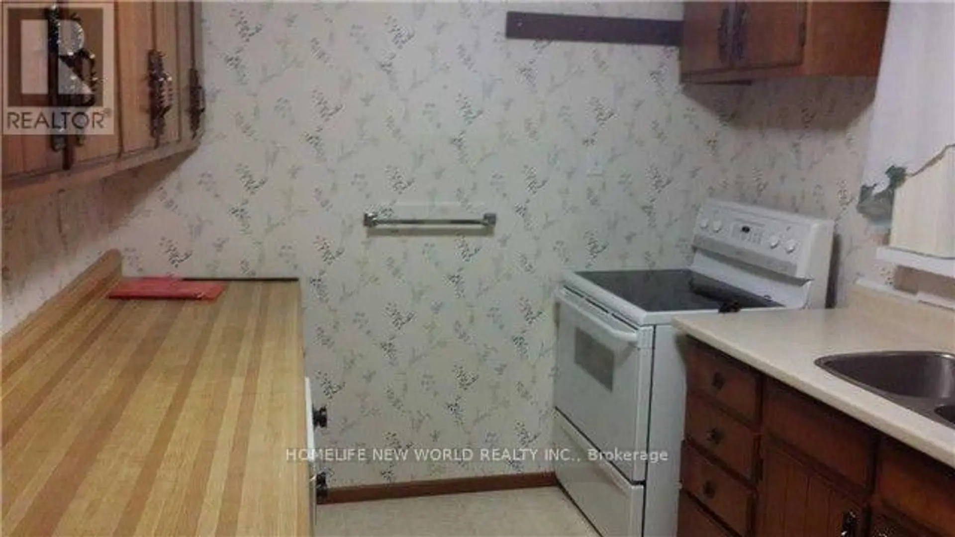 39 WINDSOR DRIVE - Image 4