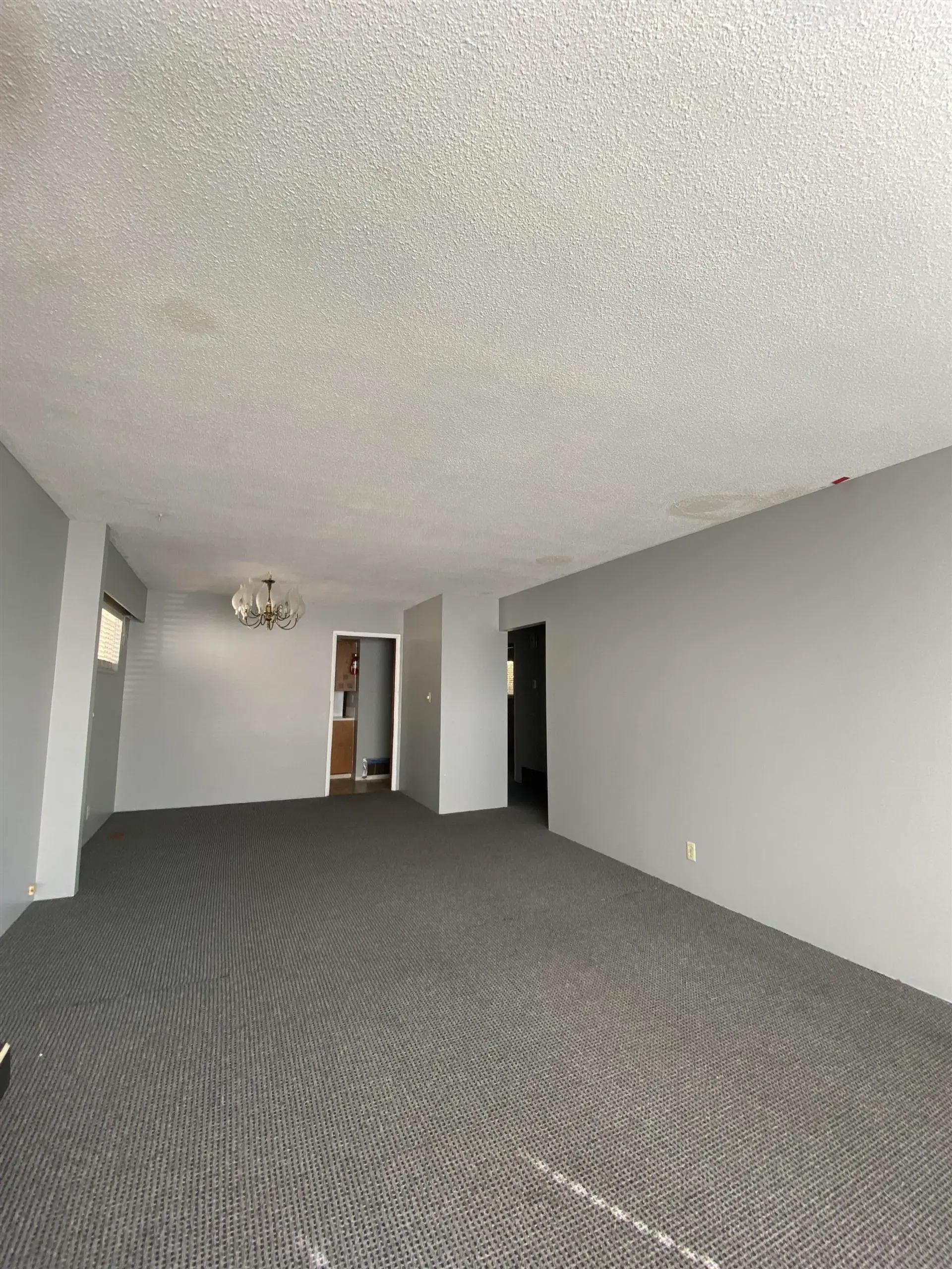 15855 Vine Avenue - Image 13