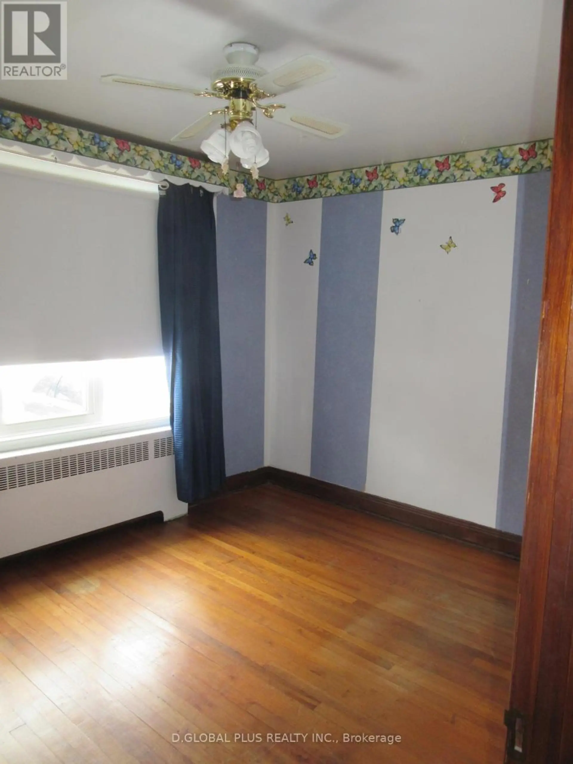11 DUNBAR AVENUE N - Image 10
