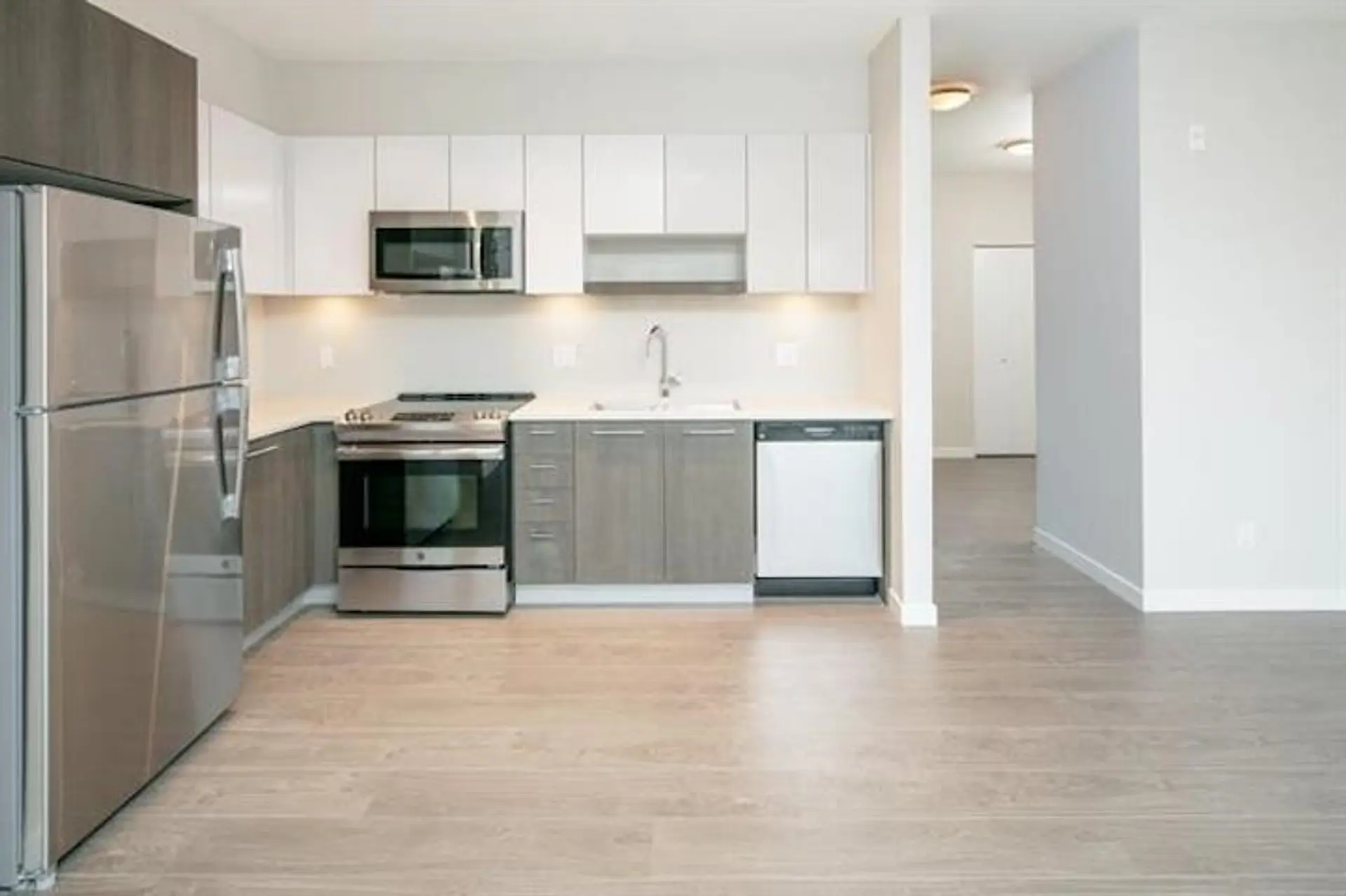 #334 13768 108 Avenue - Image 2