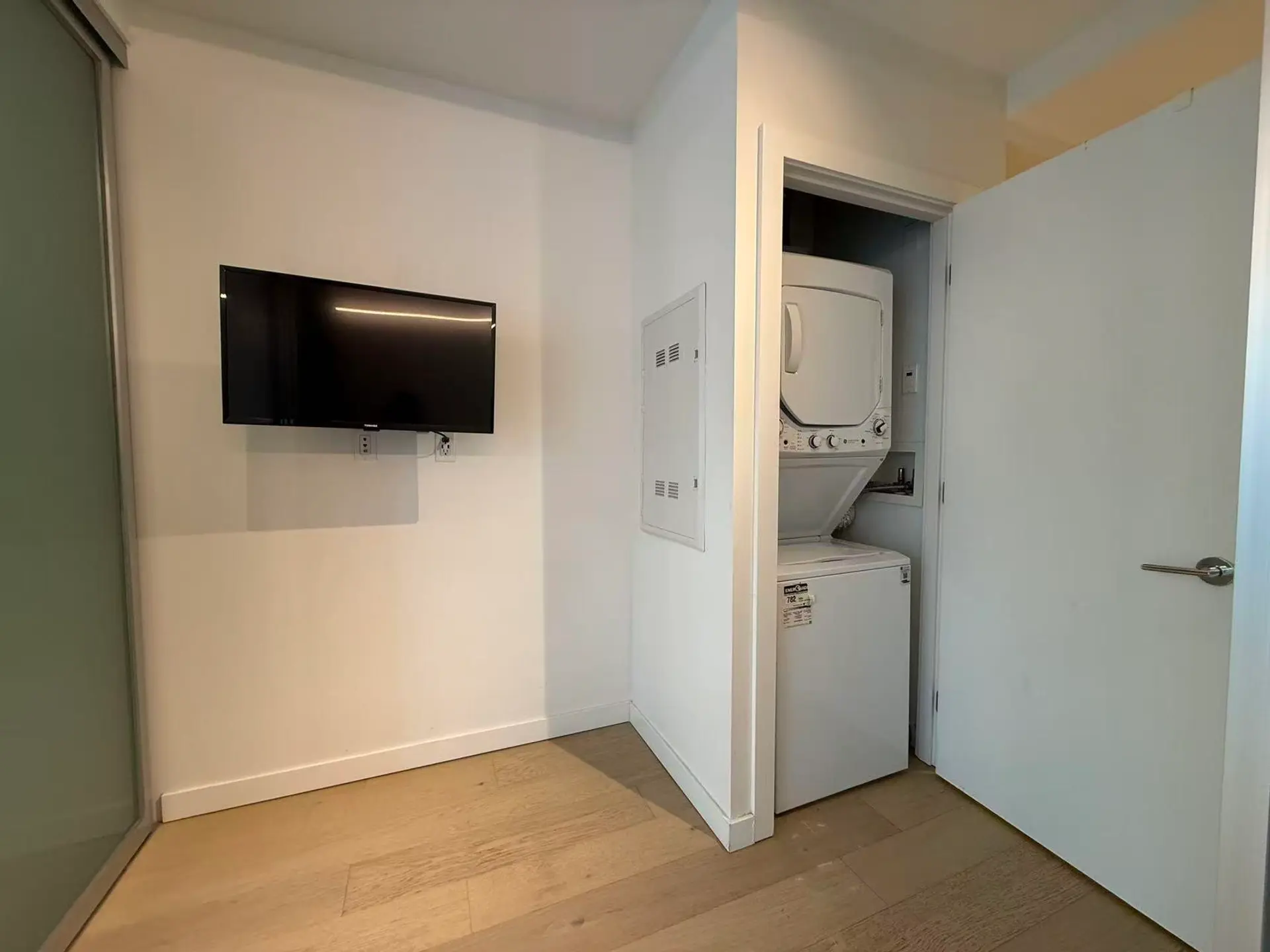 #501 13438 Central Avenue - Image 7