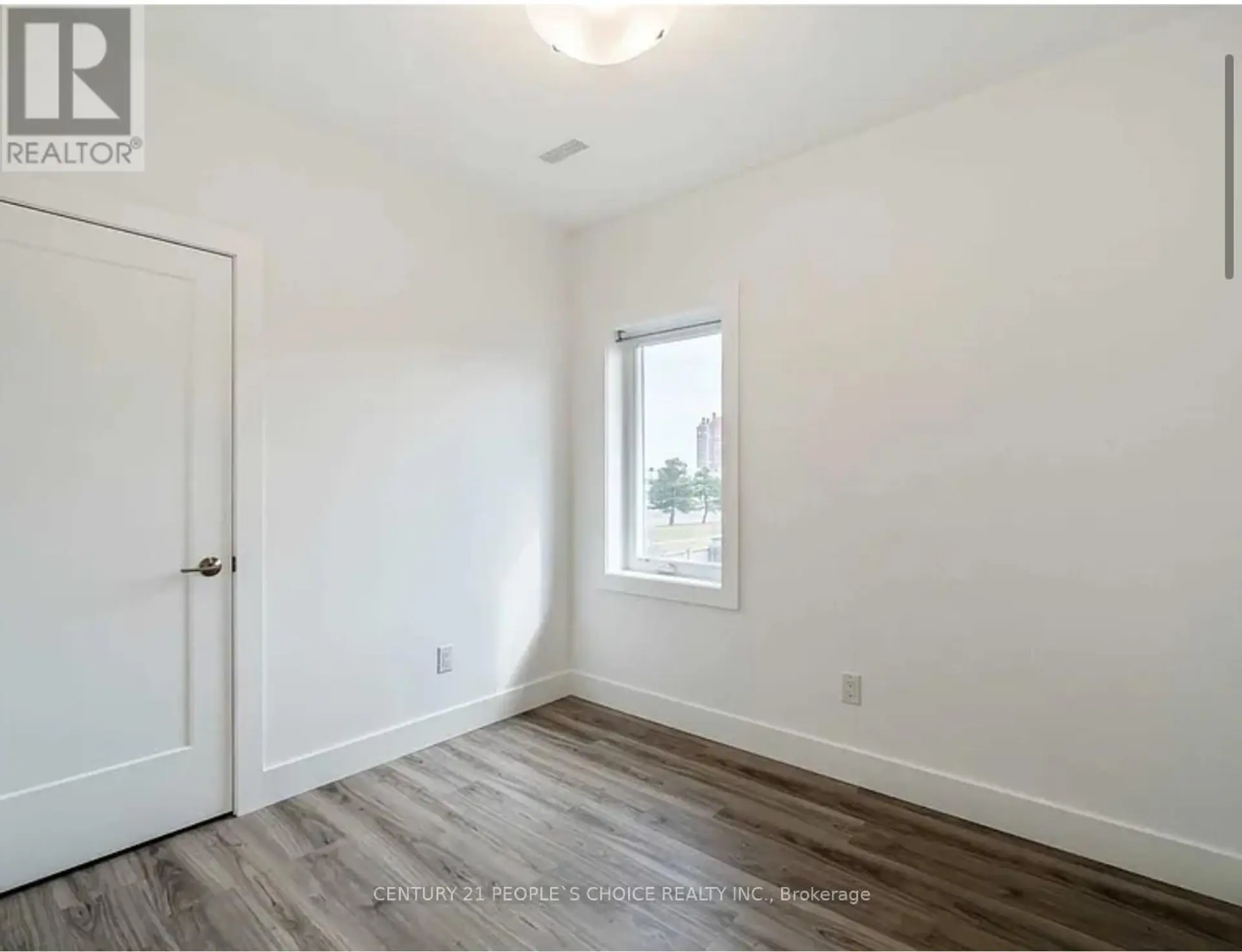 54 WESTHAMPTON DRIVE - Image 13