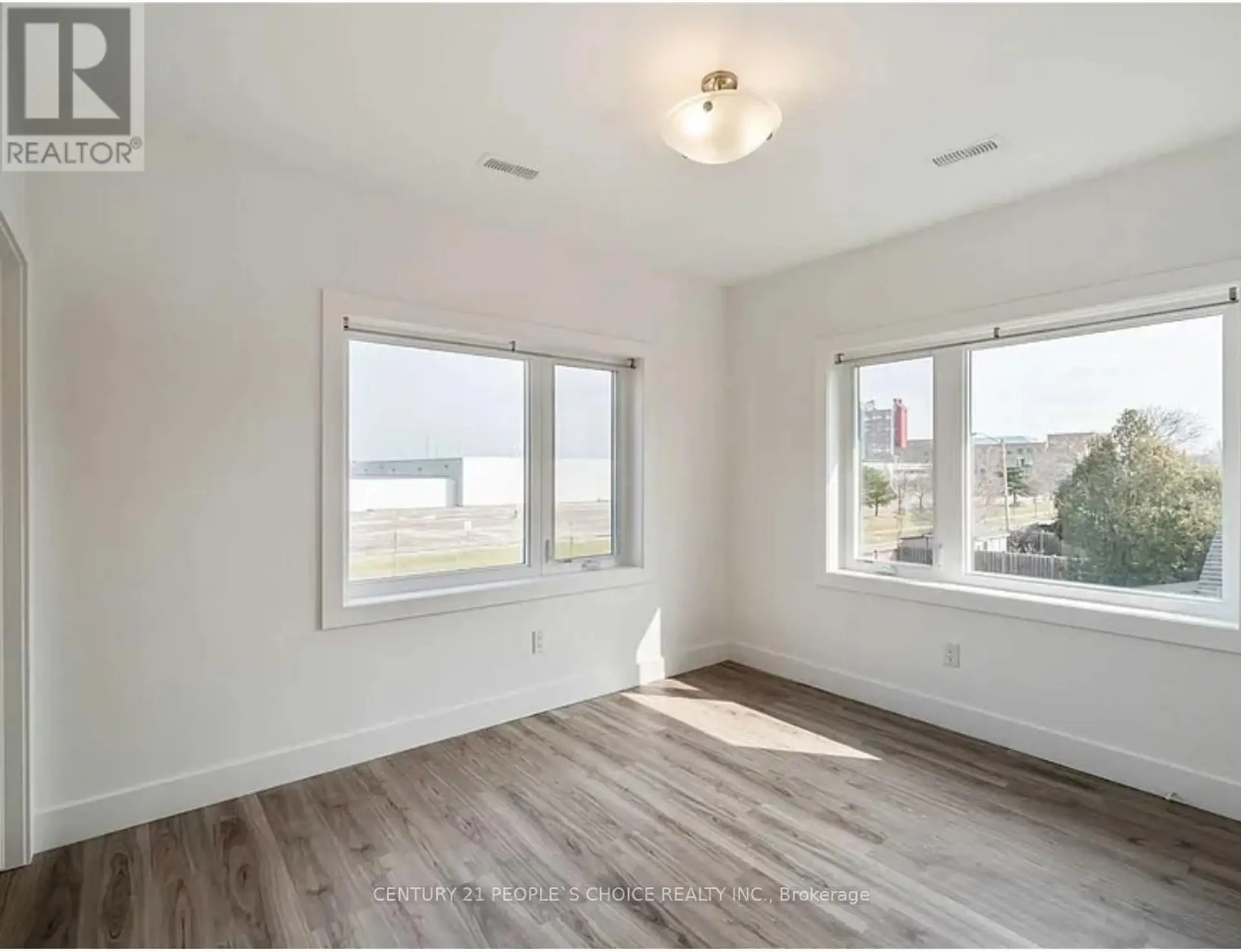 54 WESTHAMPTON DRIVE - Image 4