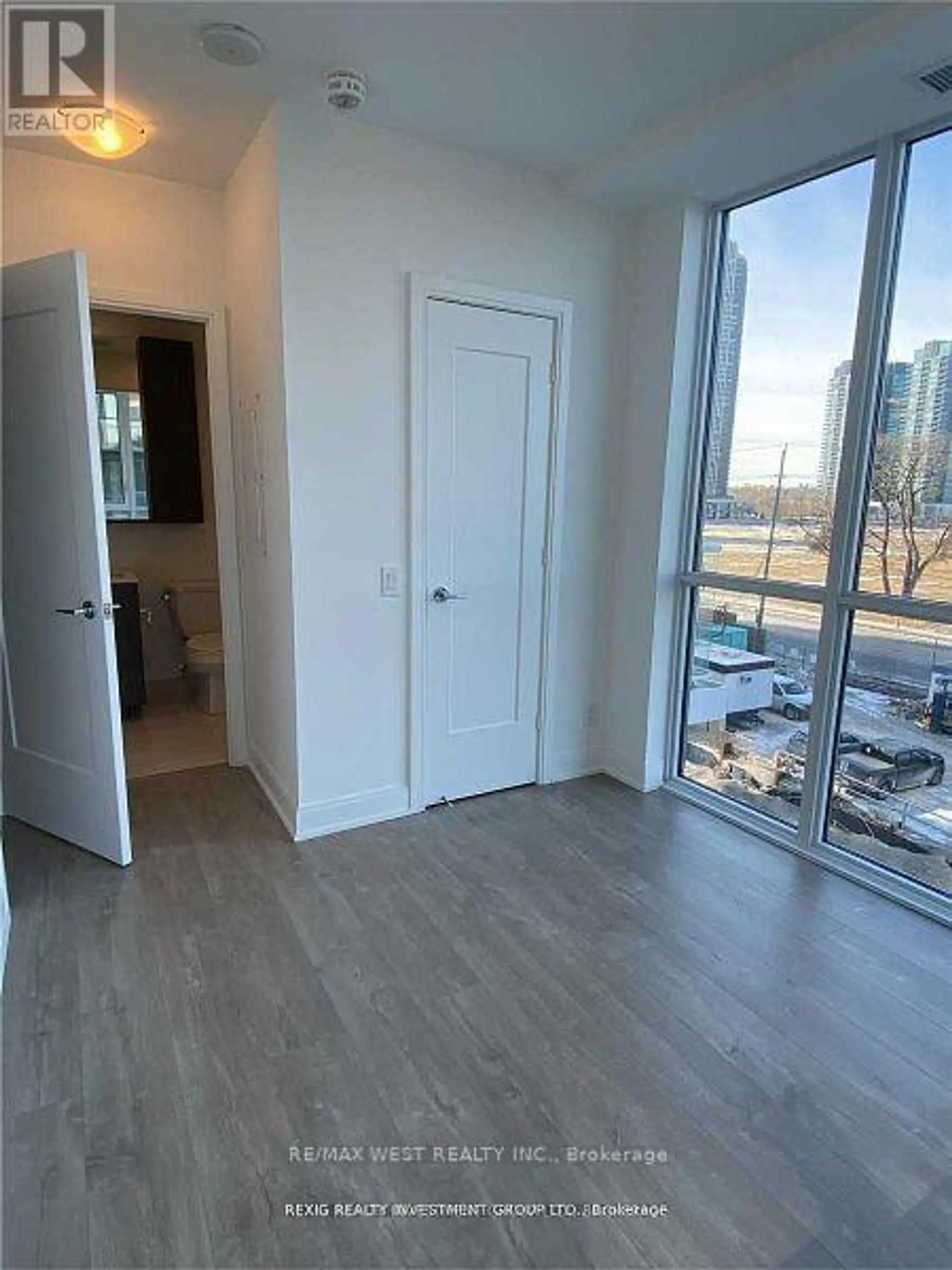 #404 70 ANNIE CRAIG DRIVE - Image 13