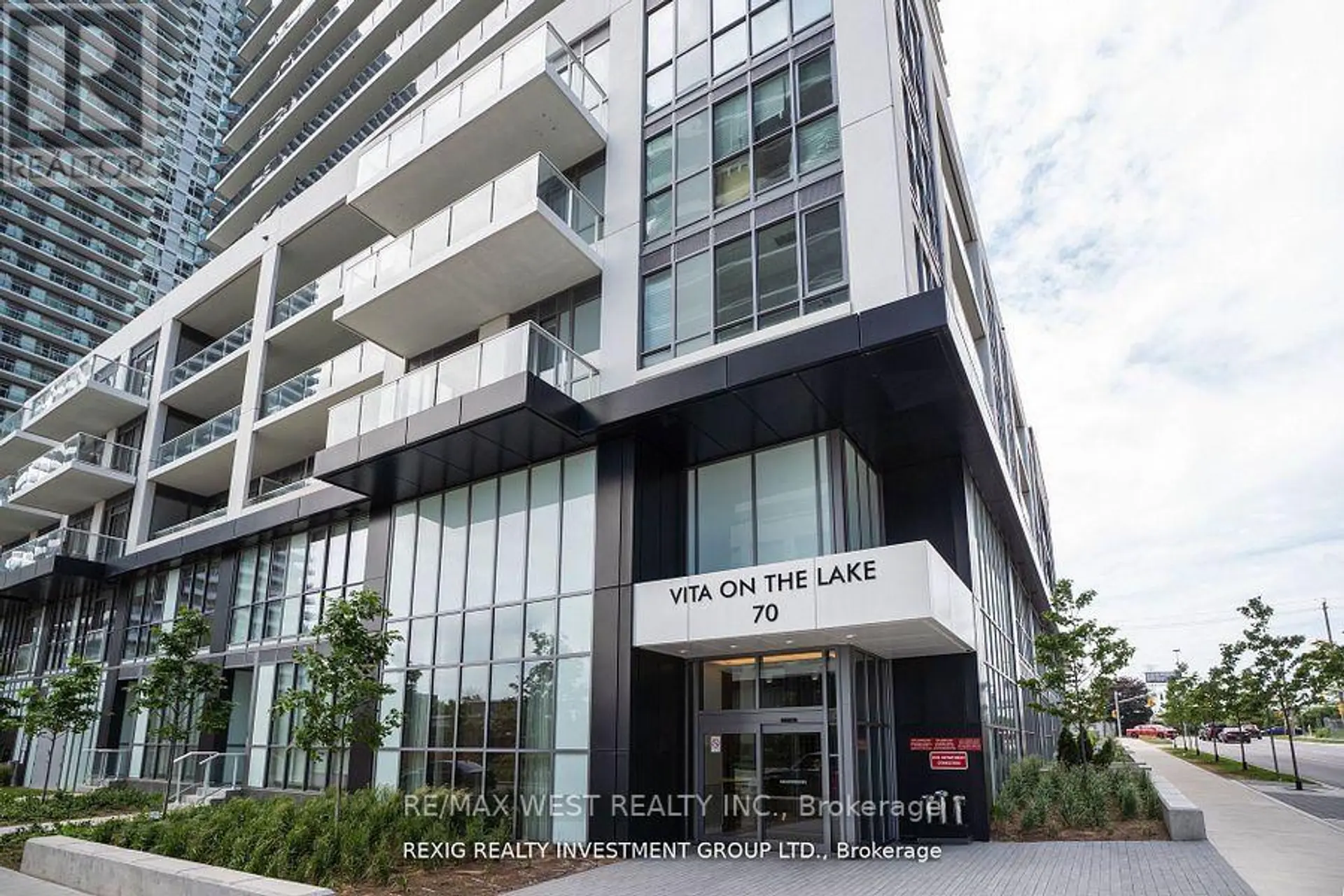 #404 70 ANNIE CRAIG DRIVE - Image 3