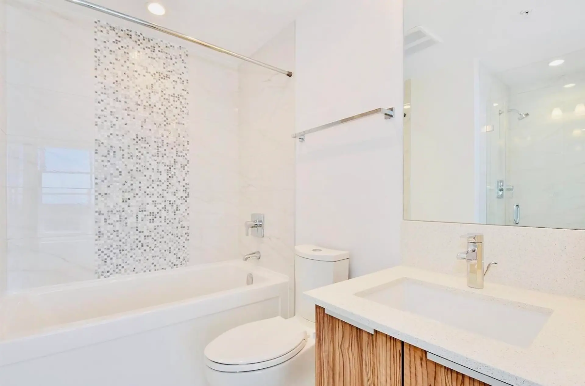 #3506 1283 Howe Street - Image 16
