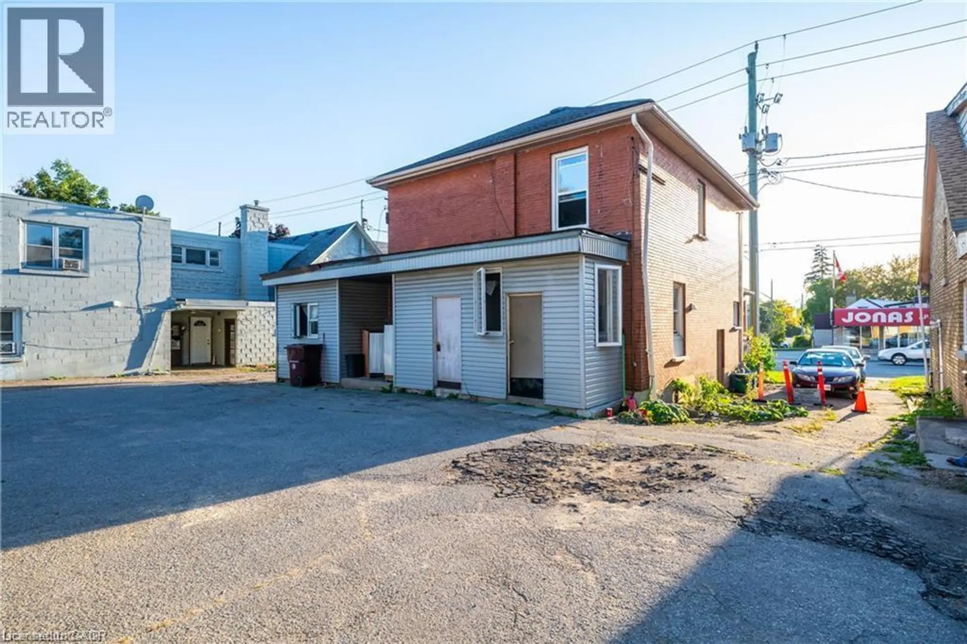 229 WATER STREET N - Image 7