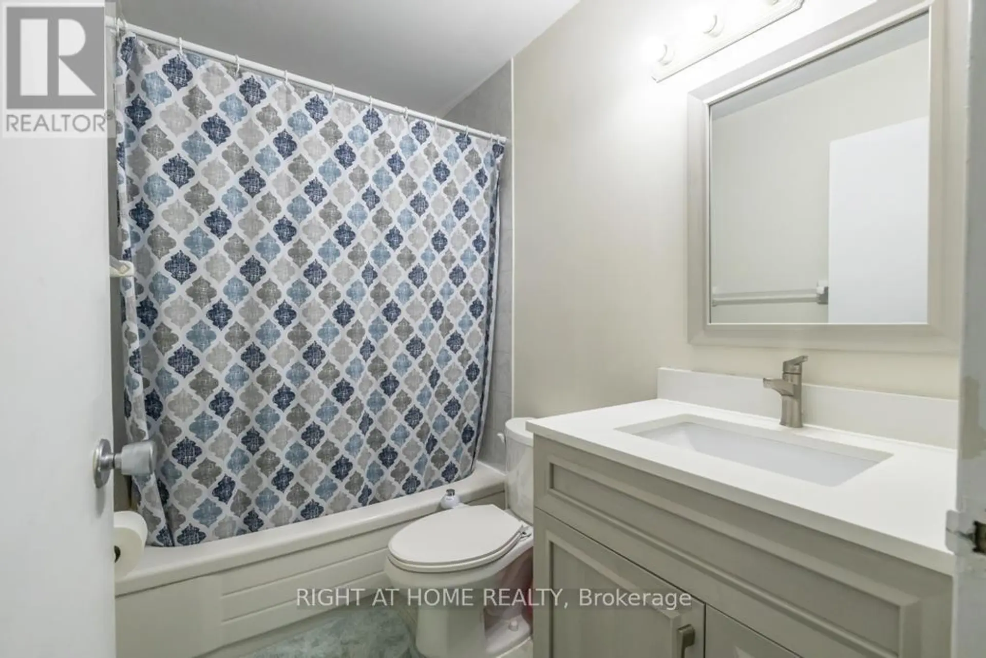 #13 23 FOUR WINDS DRIVE - Image 12