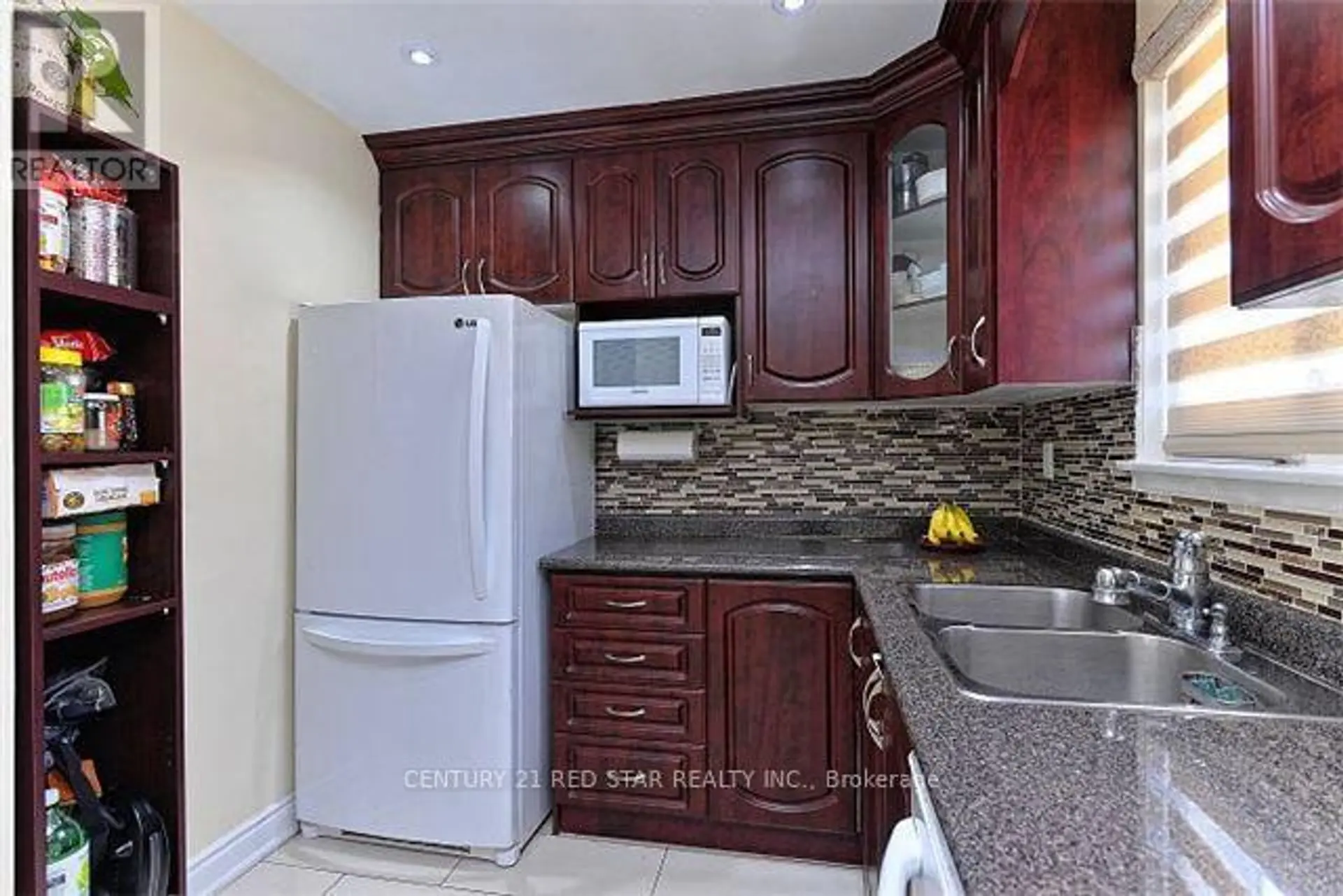 65 NEWSTEAD CRESCENT - Image 12