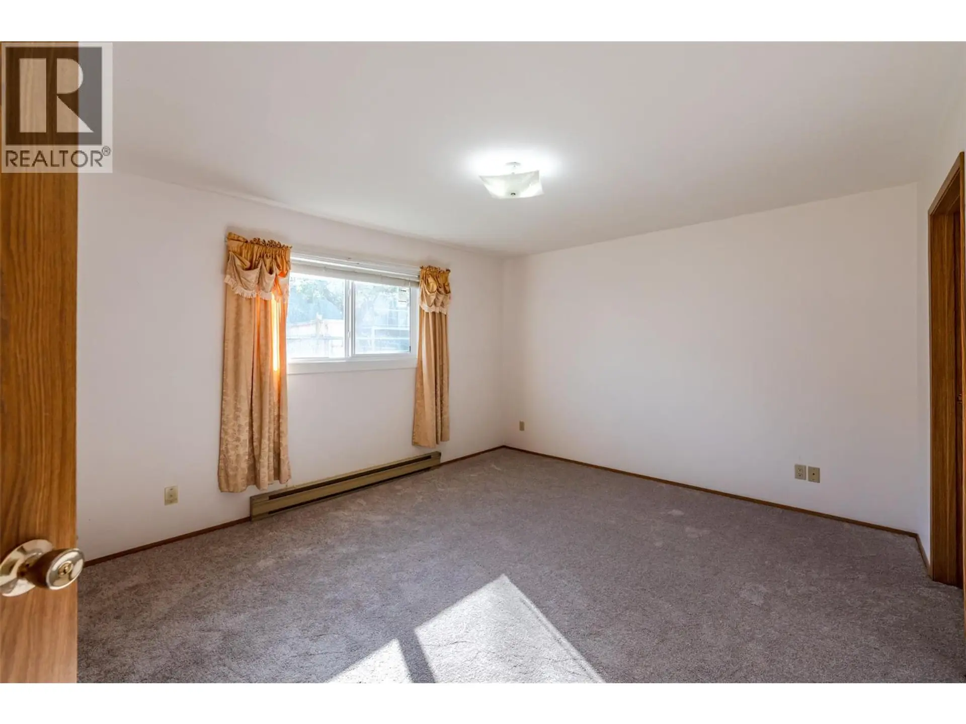 #105 232 Kinney Avenue - Image 13