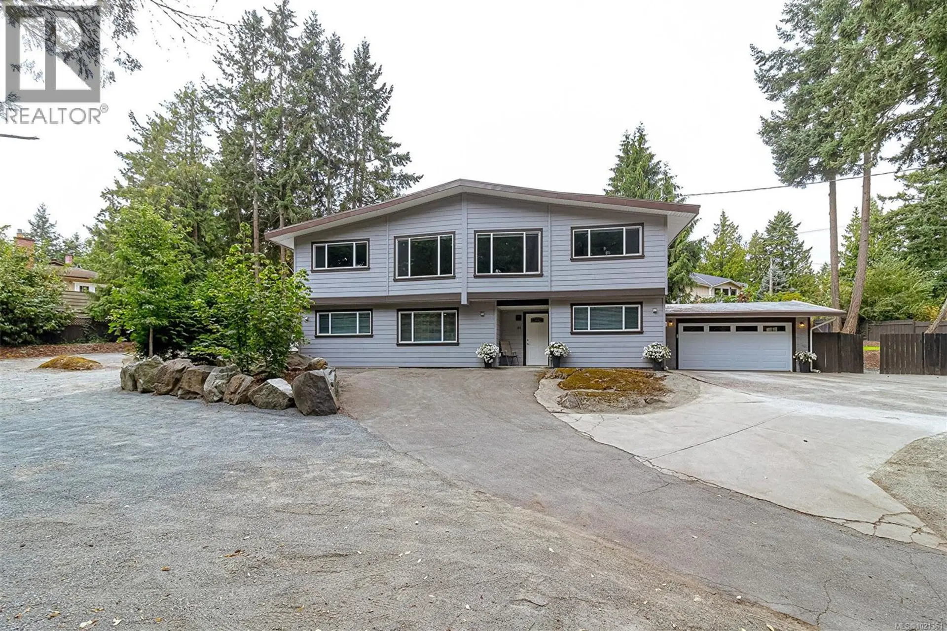 Property at 1991 Dean Park Rd, North Saanich, BC