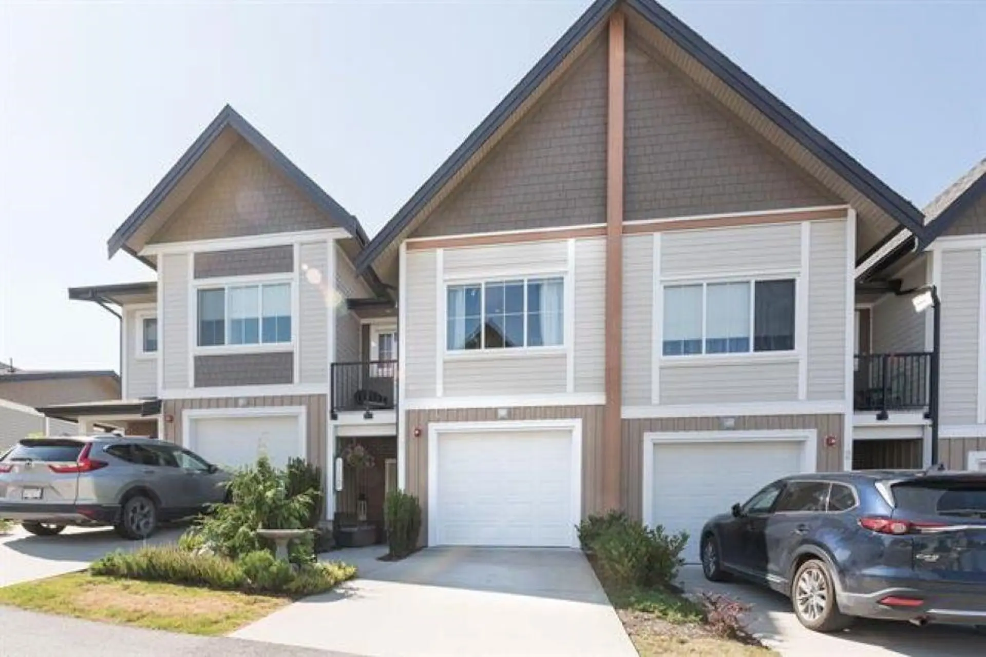 #3 1928 Woodside Boulevard - Image 1