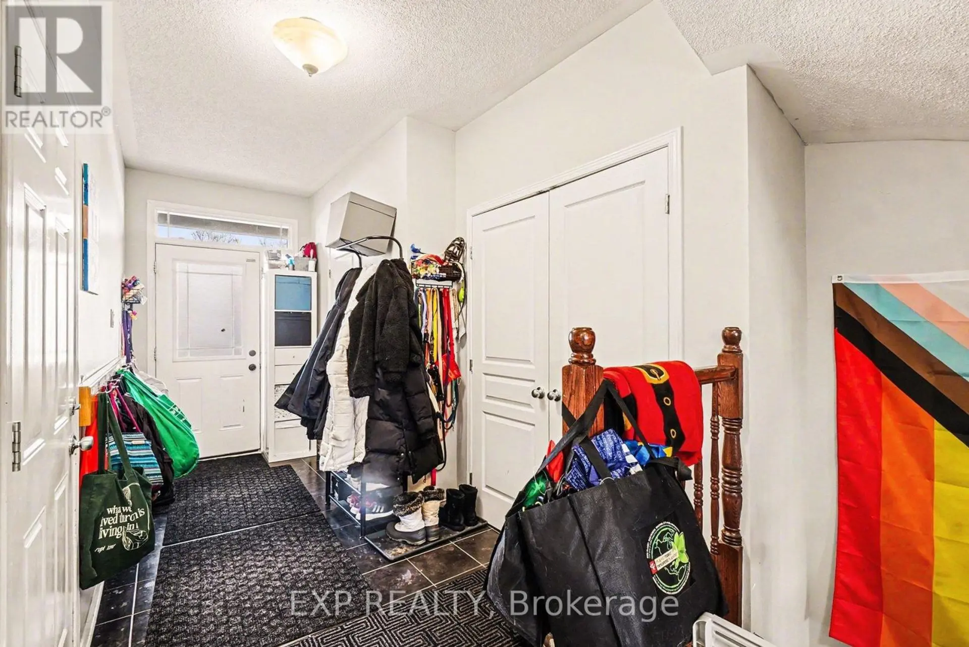 735 REGIMENT AVENUE - Image 3