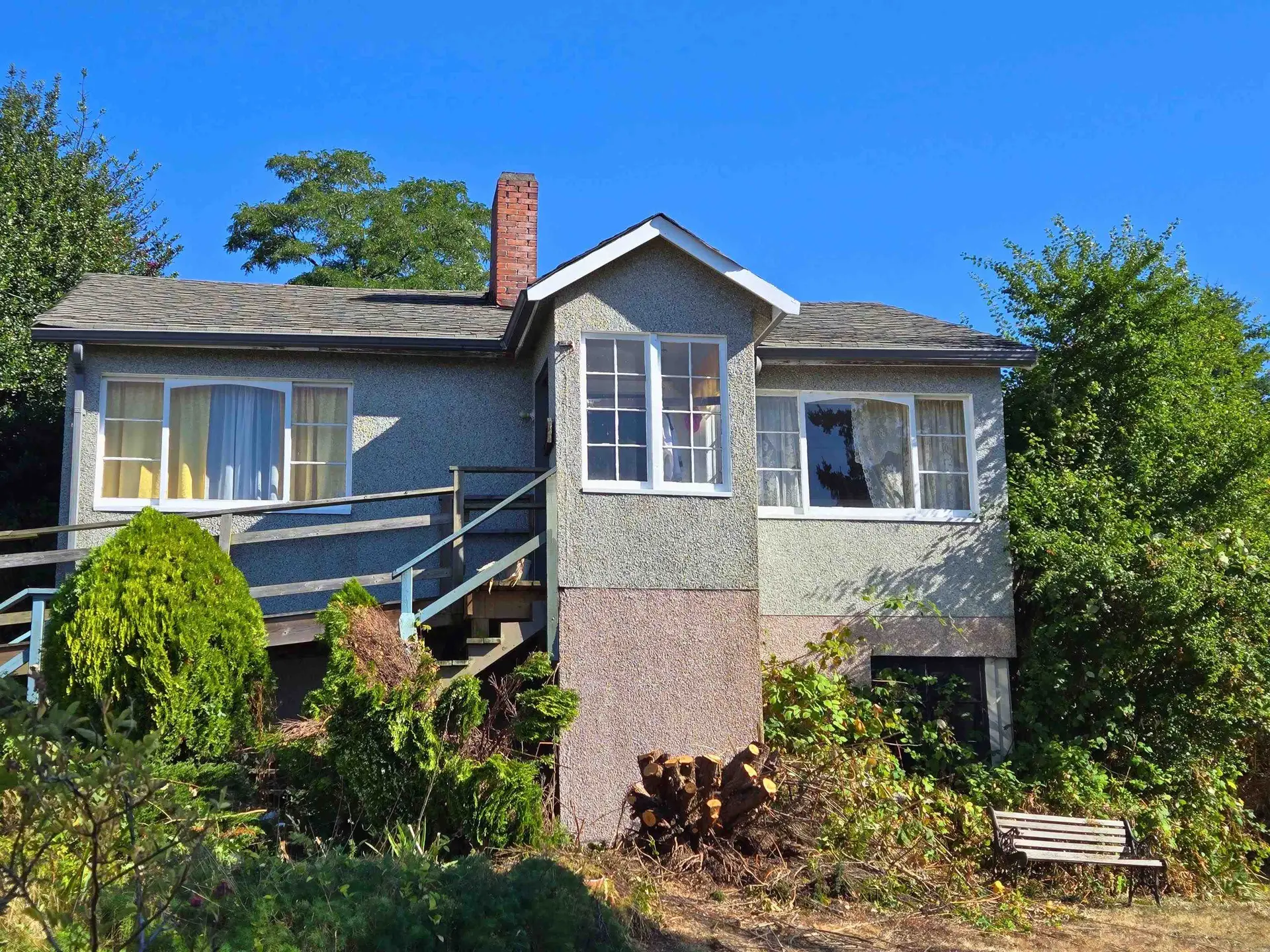 Property at 547 N Fletcher Road, Gibsons, BC