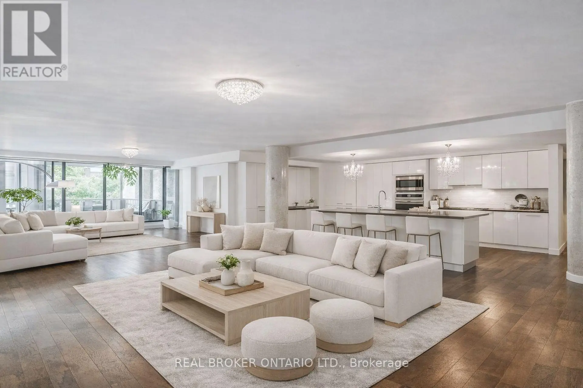 #201 500 WELLINGTON STREET W - Image 1