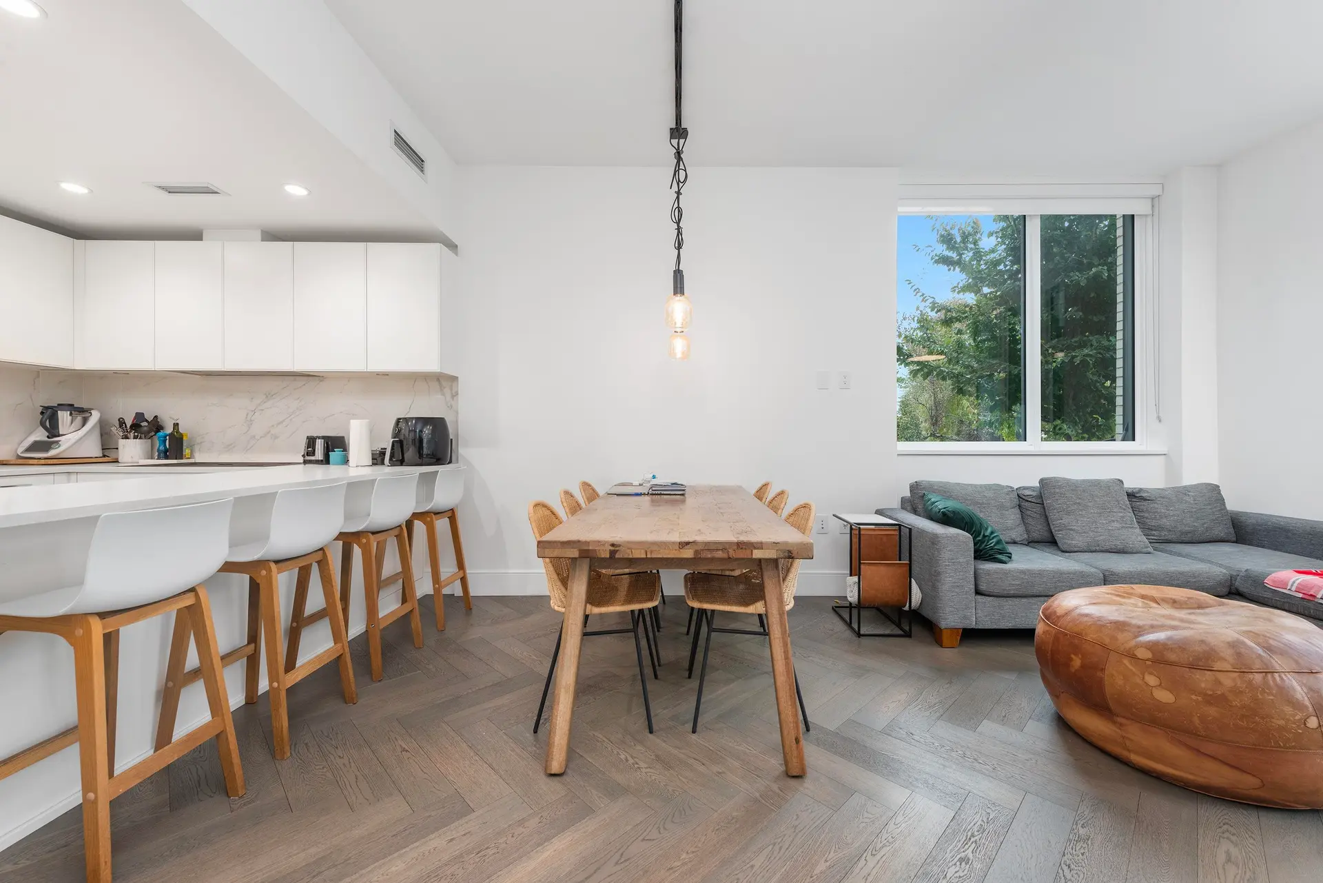 528 W 30th Avenue - Image 5