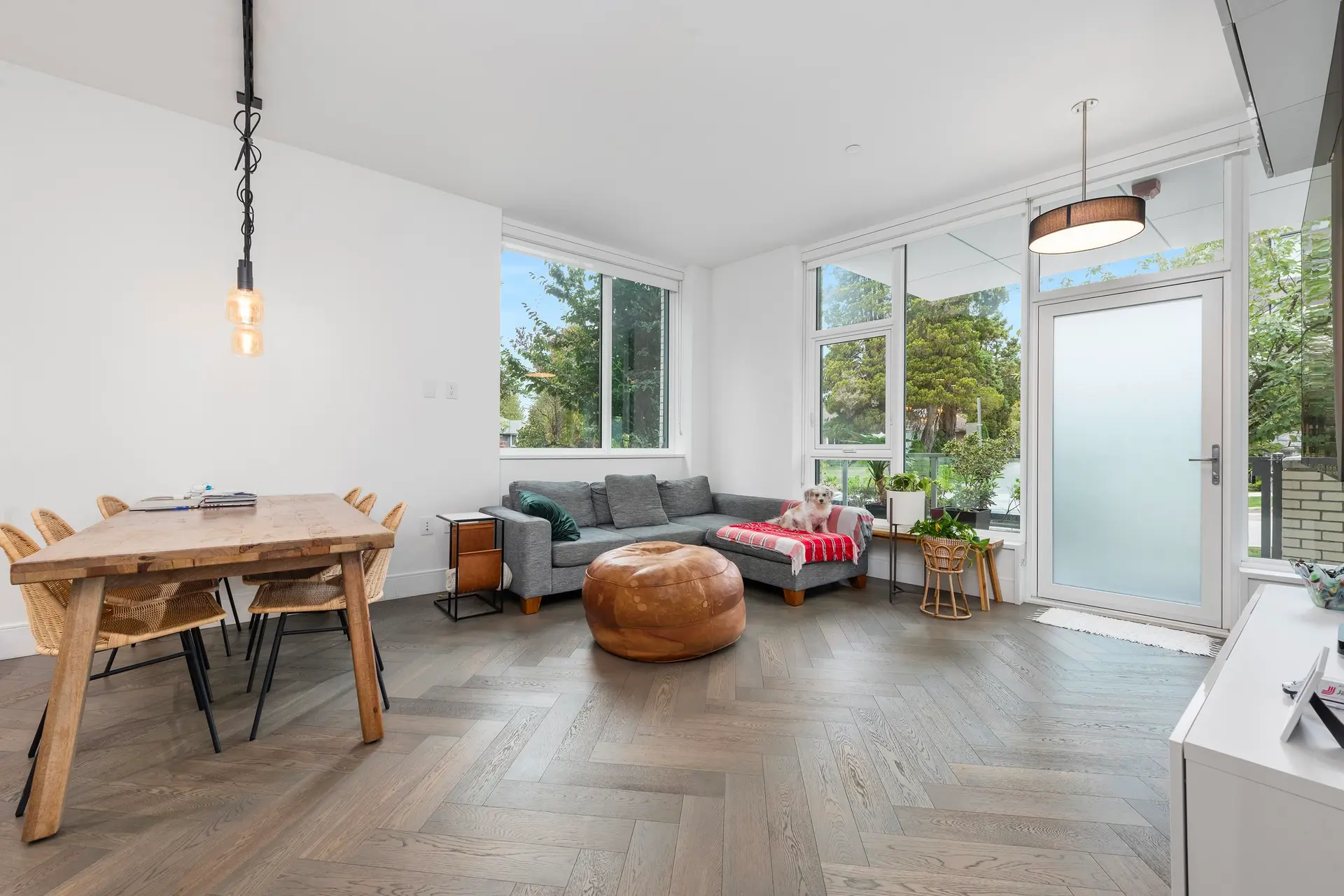 528 W 30th Avenue - Image 4