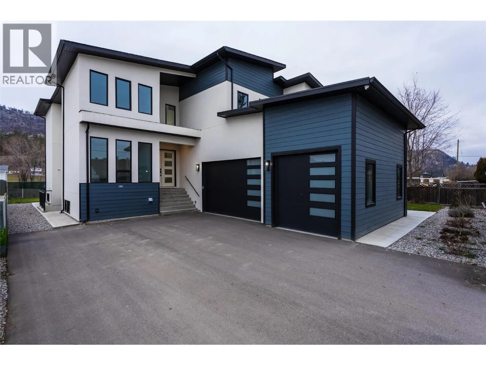 Property at 474 Snowsell Street N, Kelowna, BC