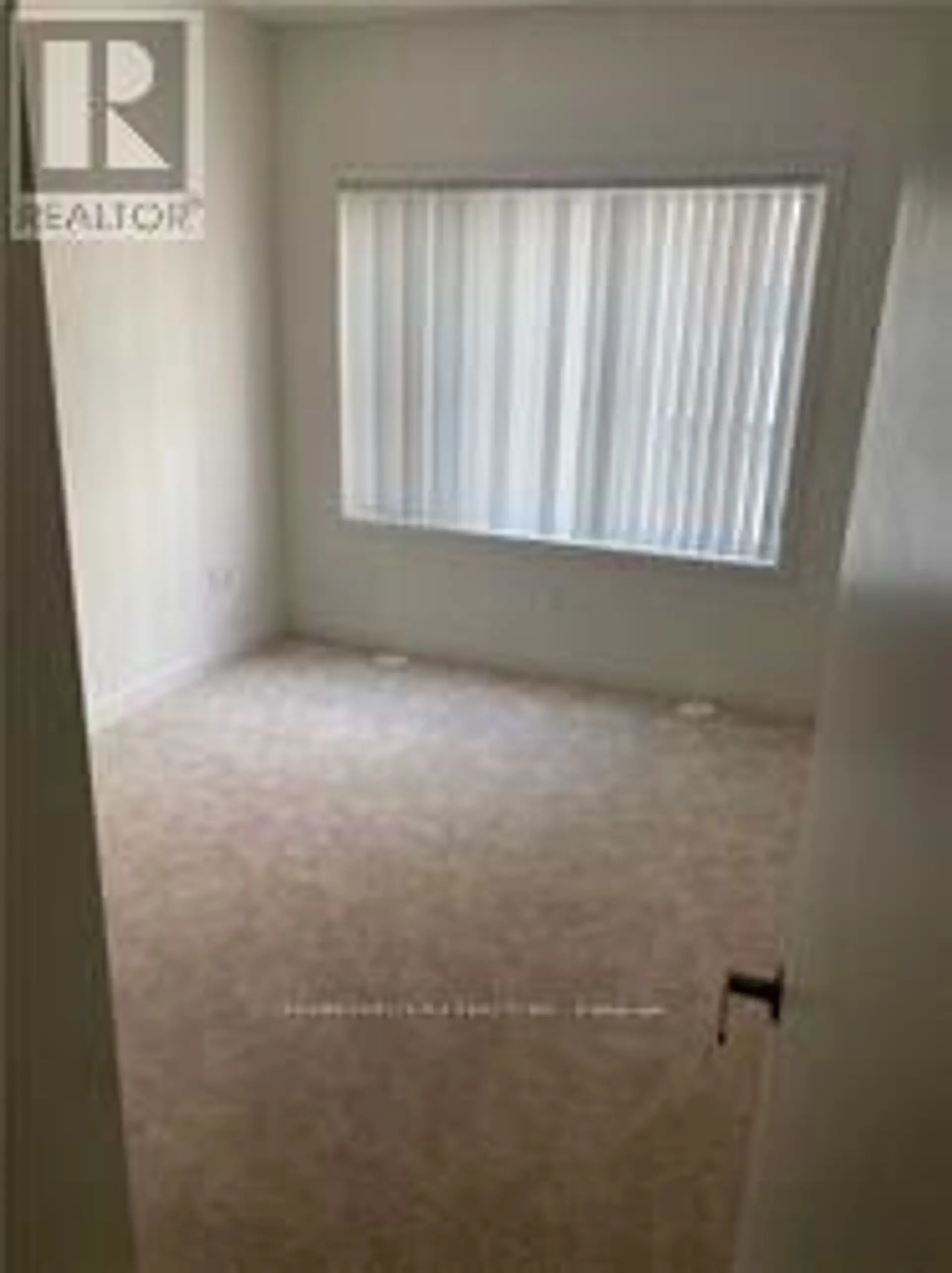 #15 40 ORCHID PLACE - Image 2