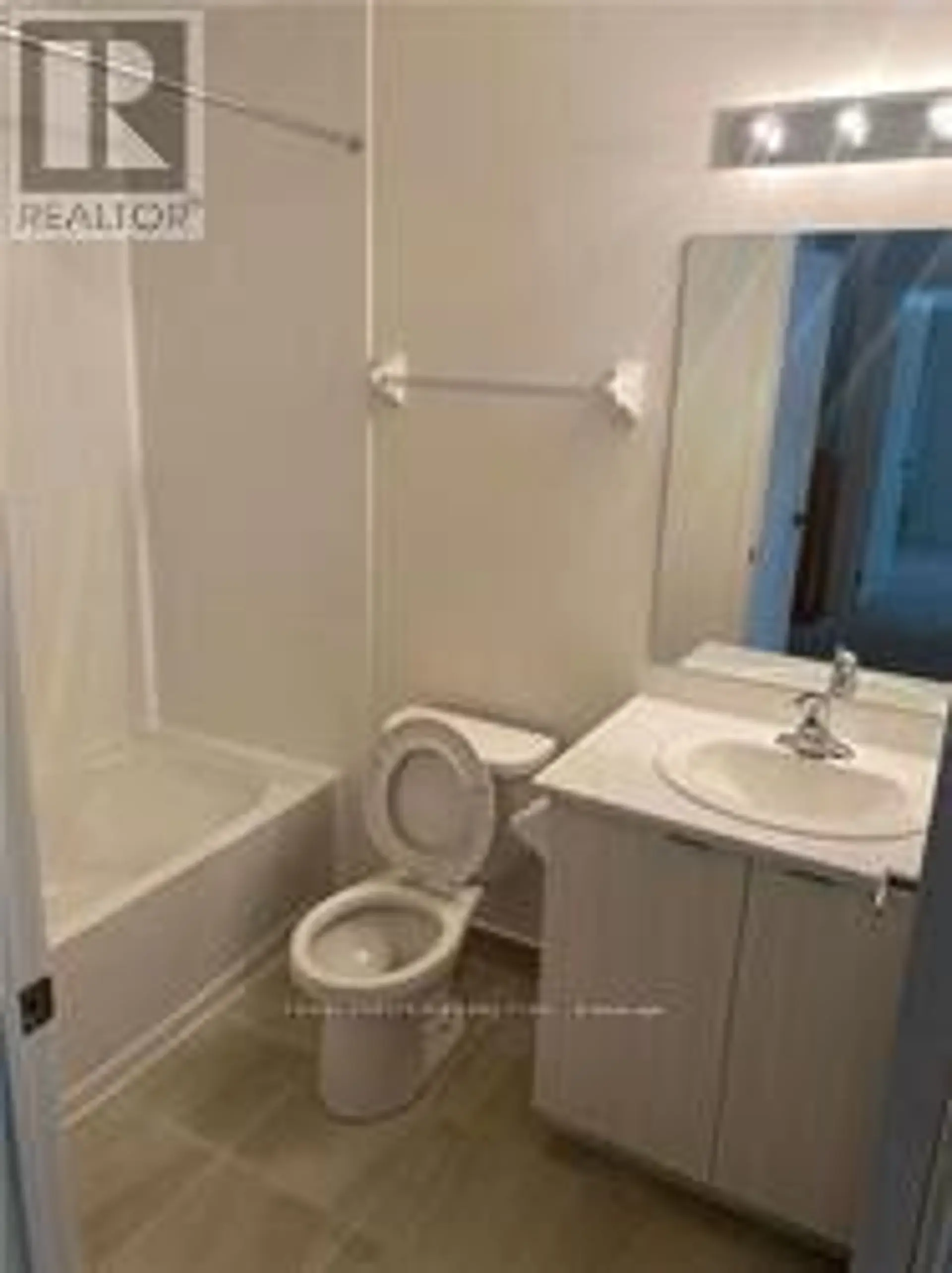 #15 40 ORCHID PLACE - Image 7