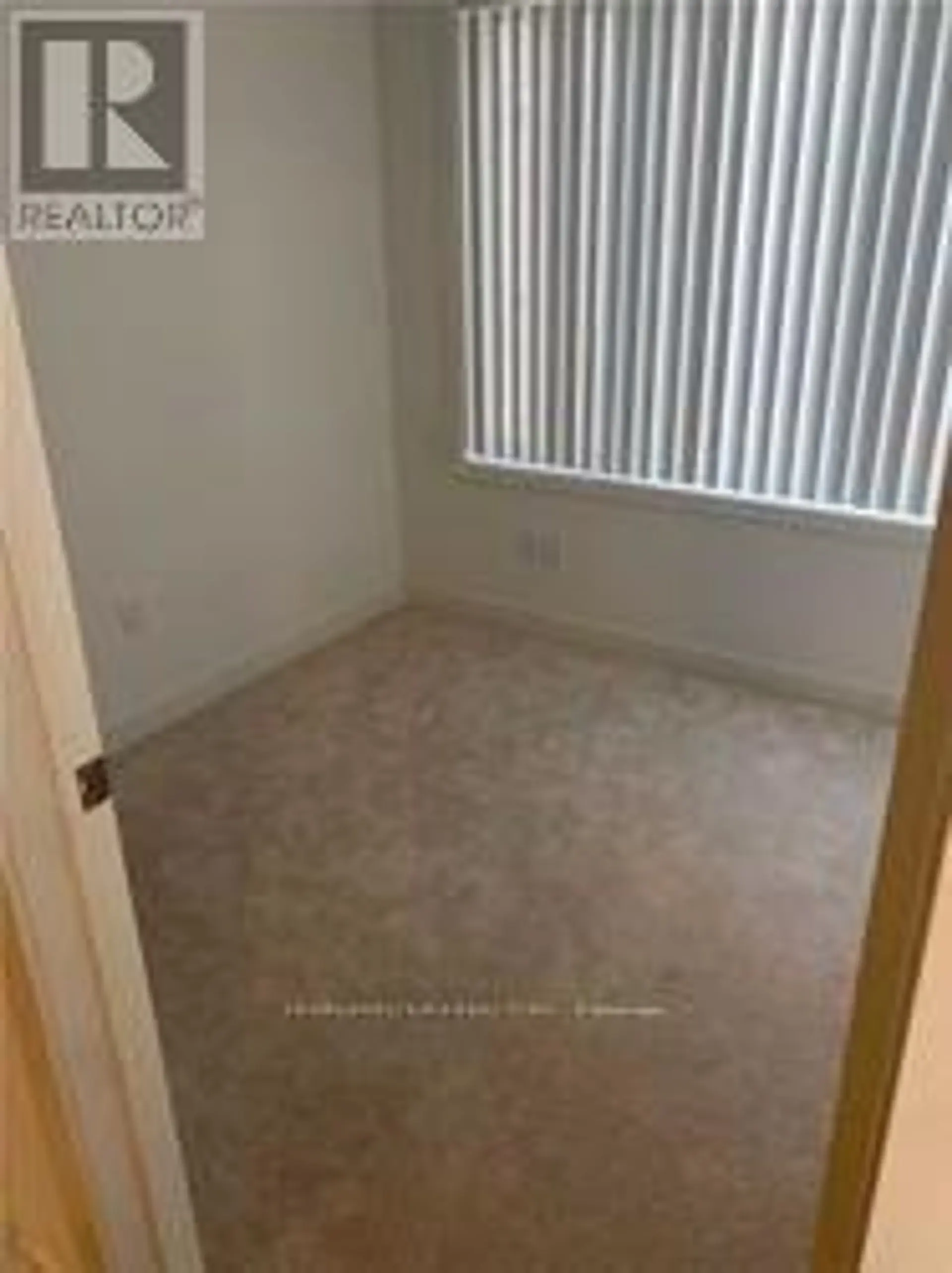 #15 40 ORCHID PLACE - Image 9