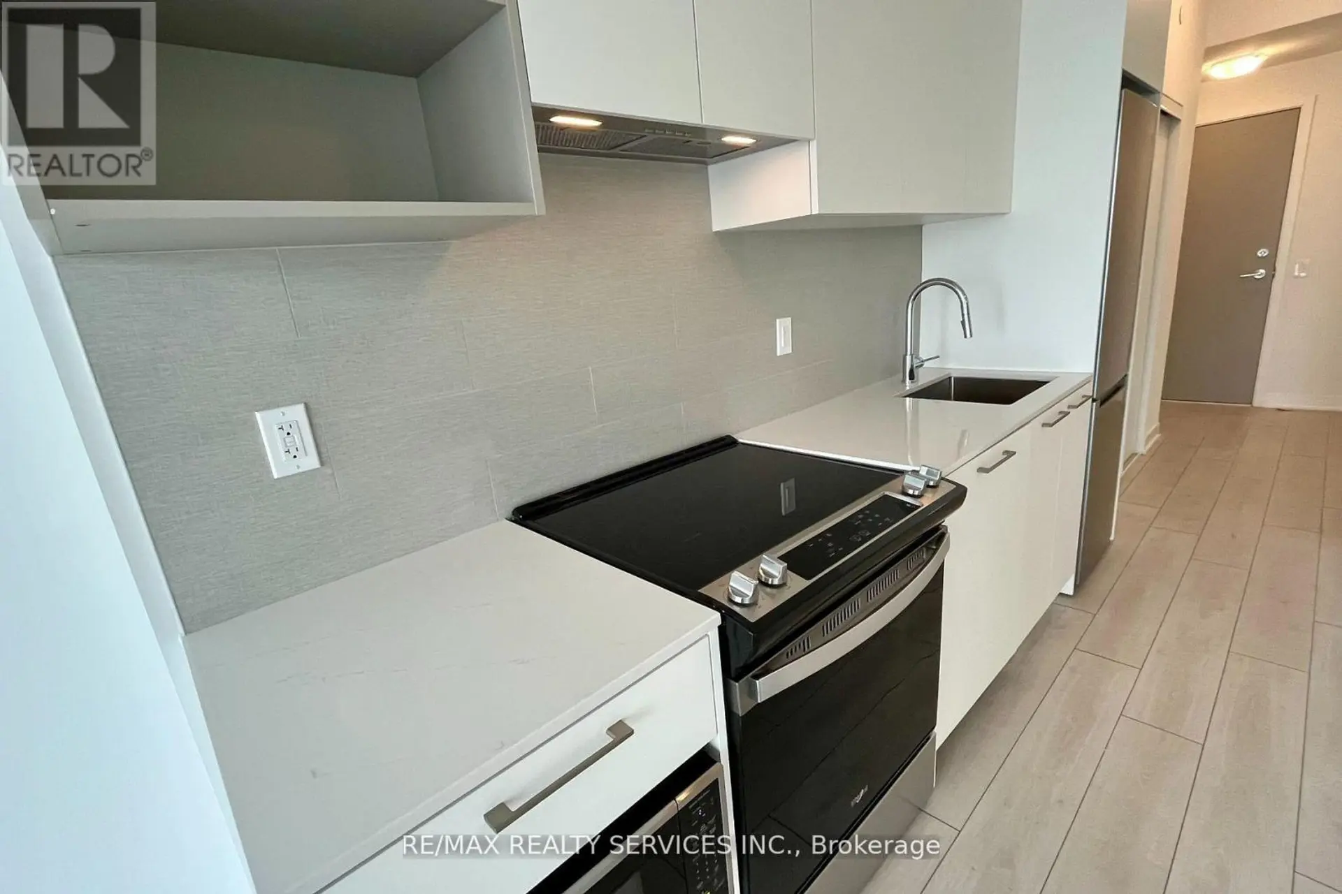 #1901 260 MALTA AVENUE - Image 2