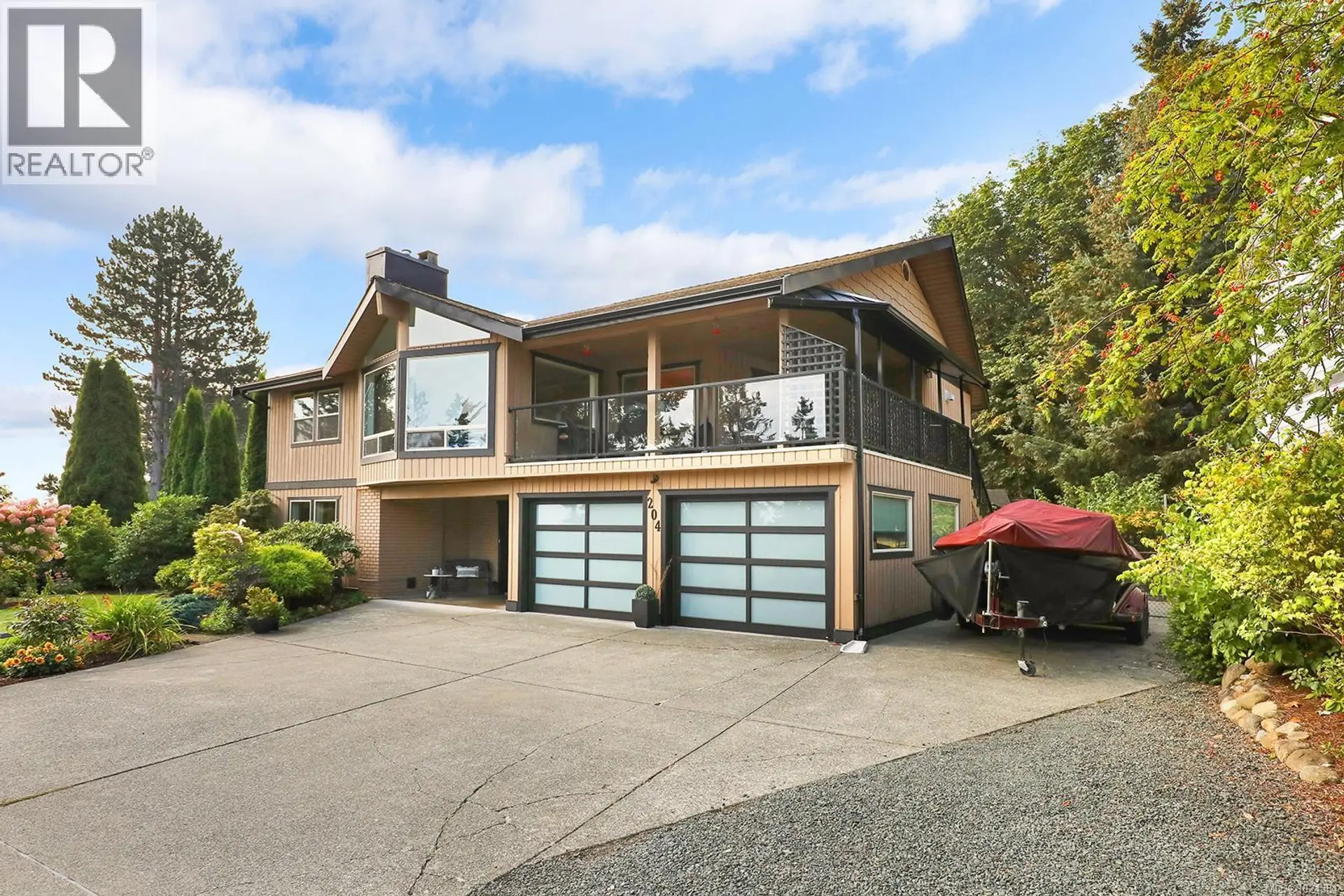 Property at 204 Spindrift Rd, Courtenay, BC