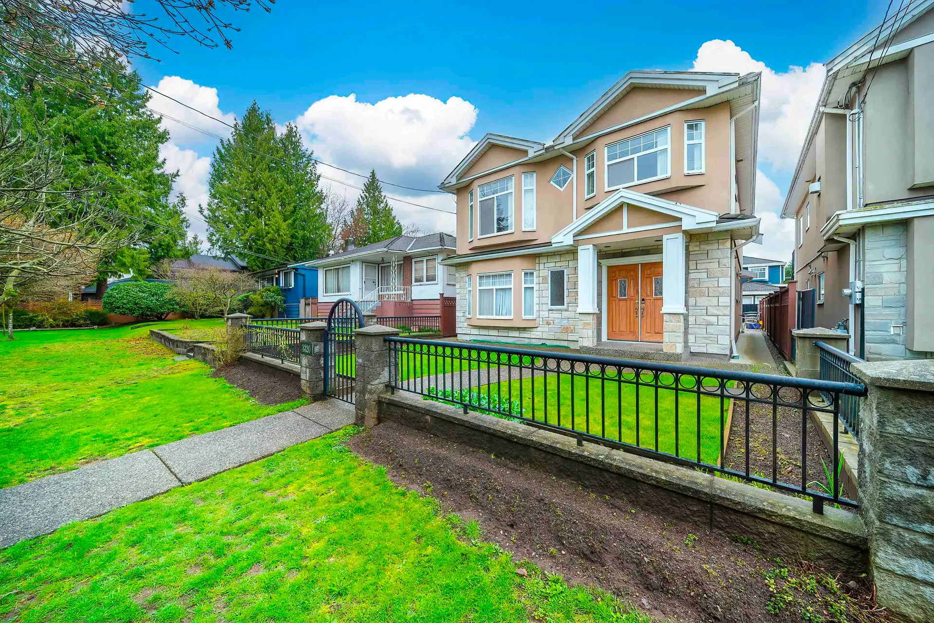 Property at 3320 E 43rd Avenue, Vancouver, BC