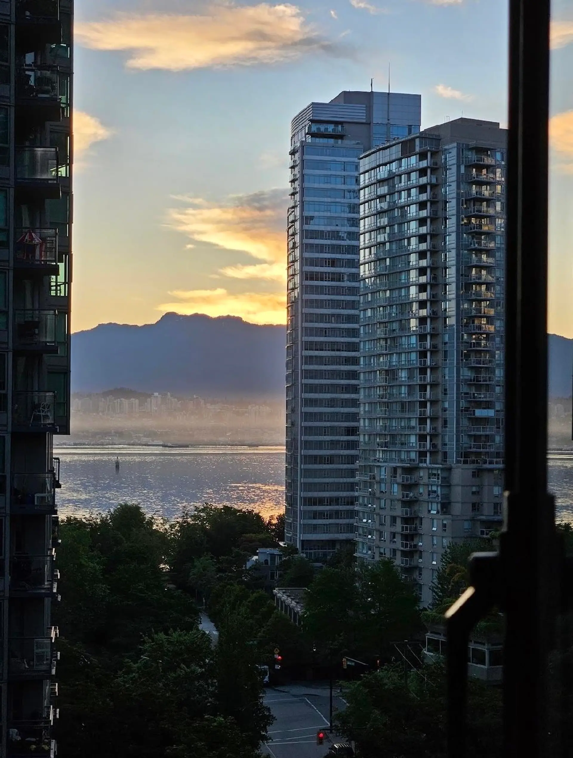Property at #909 1331 W Georgia Street, Vancouver, BC