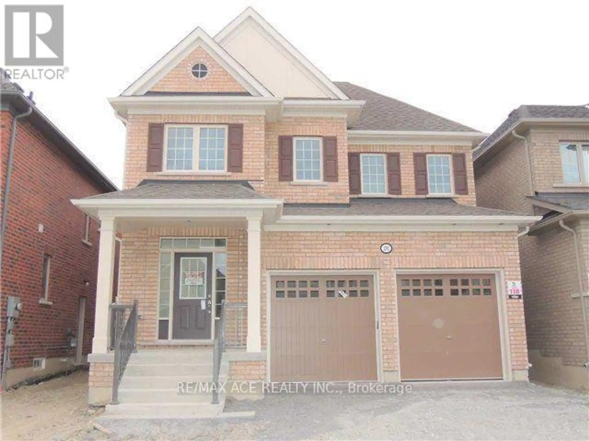 2392 EQUESTRIAN CRESCENT - Image 1