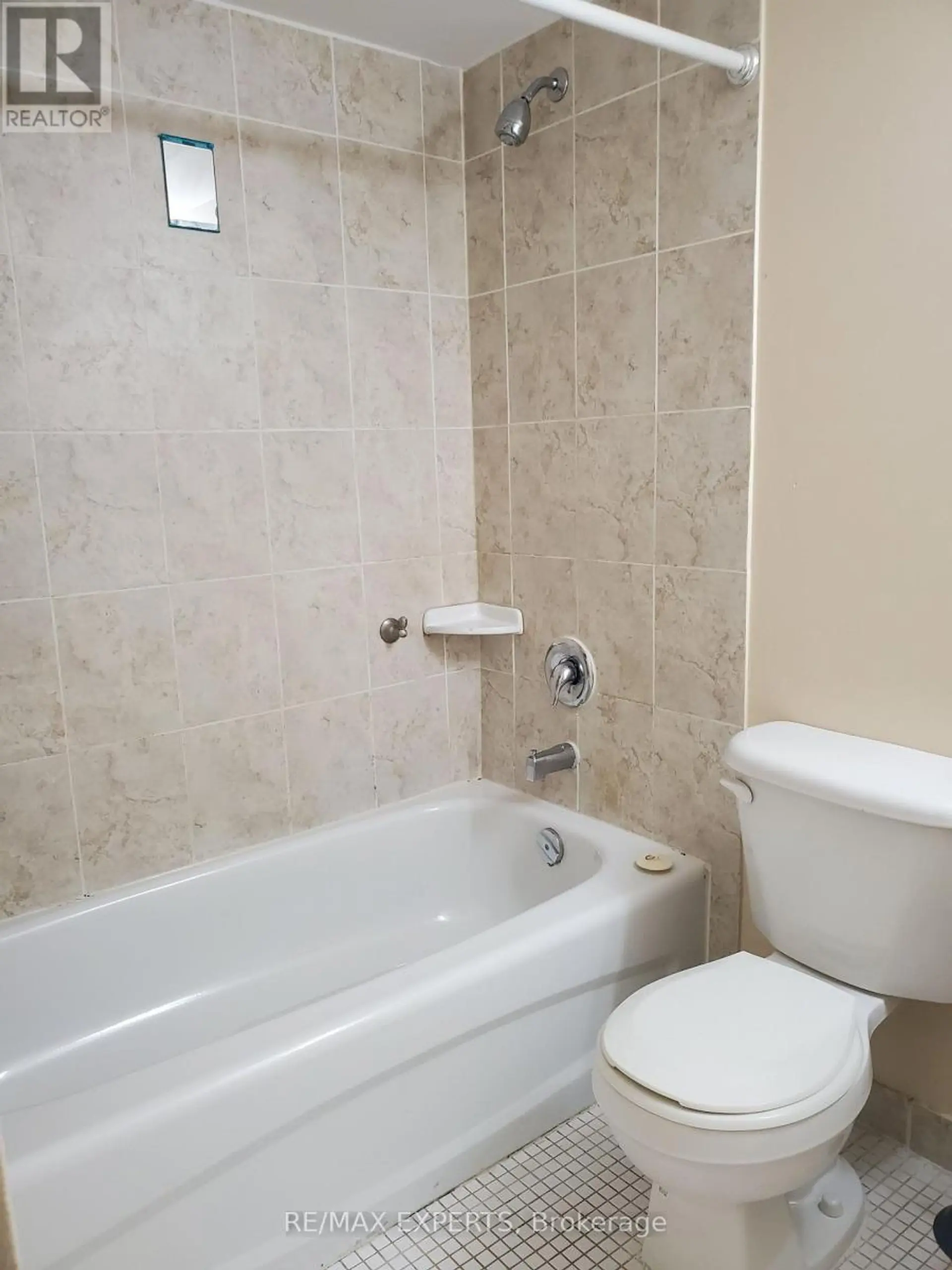 #804 2542 ARGYLE ROAD - Image 9