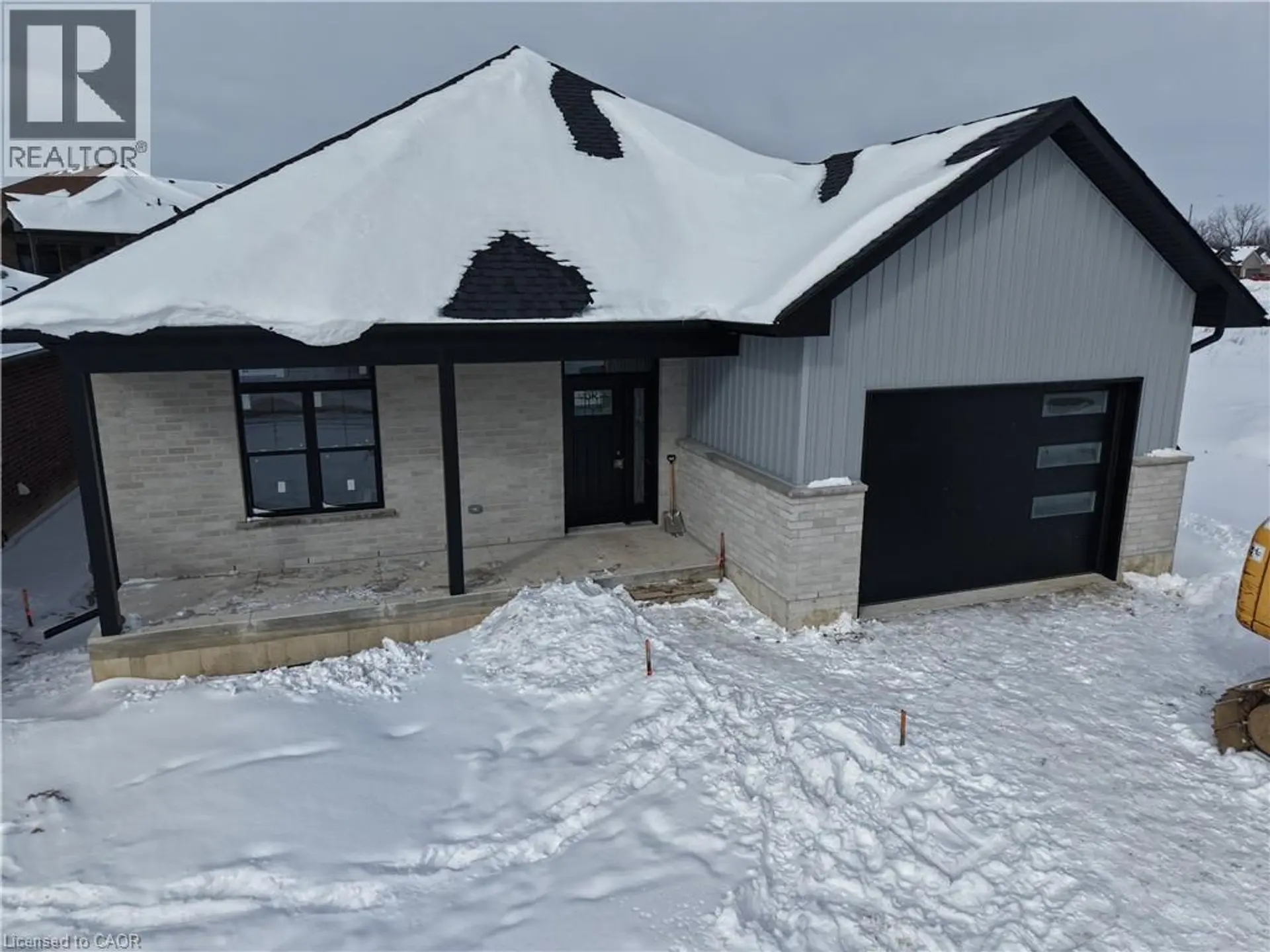 67 S HUNTER Drive - Image 1