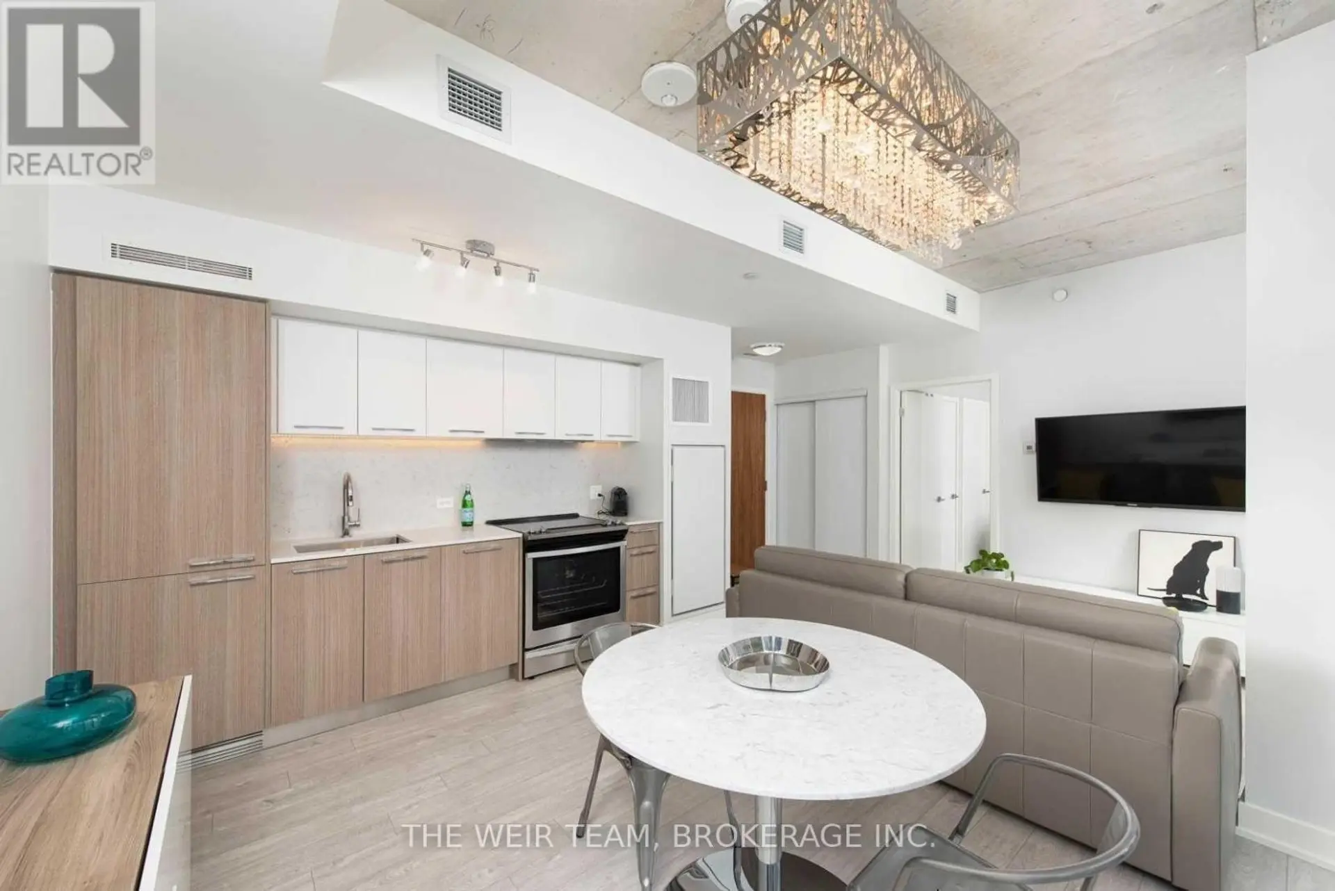 #615 15 BASEBALL PLACE - Image 3