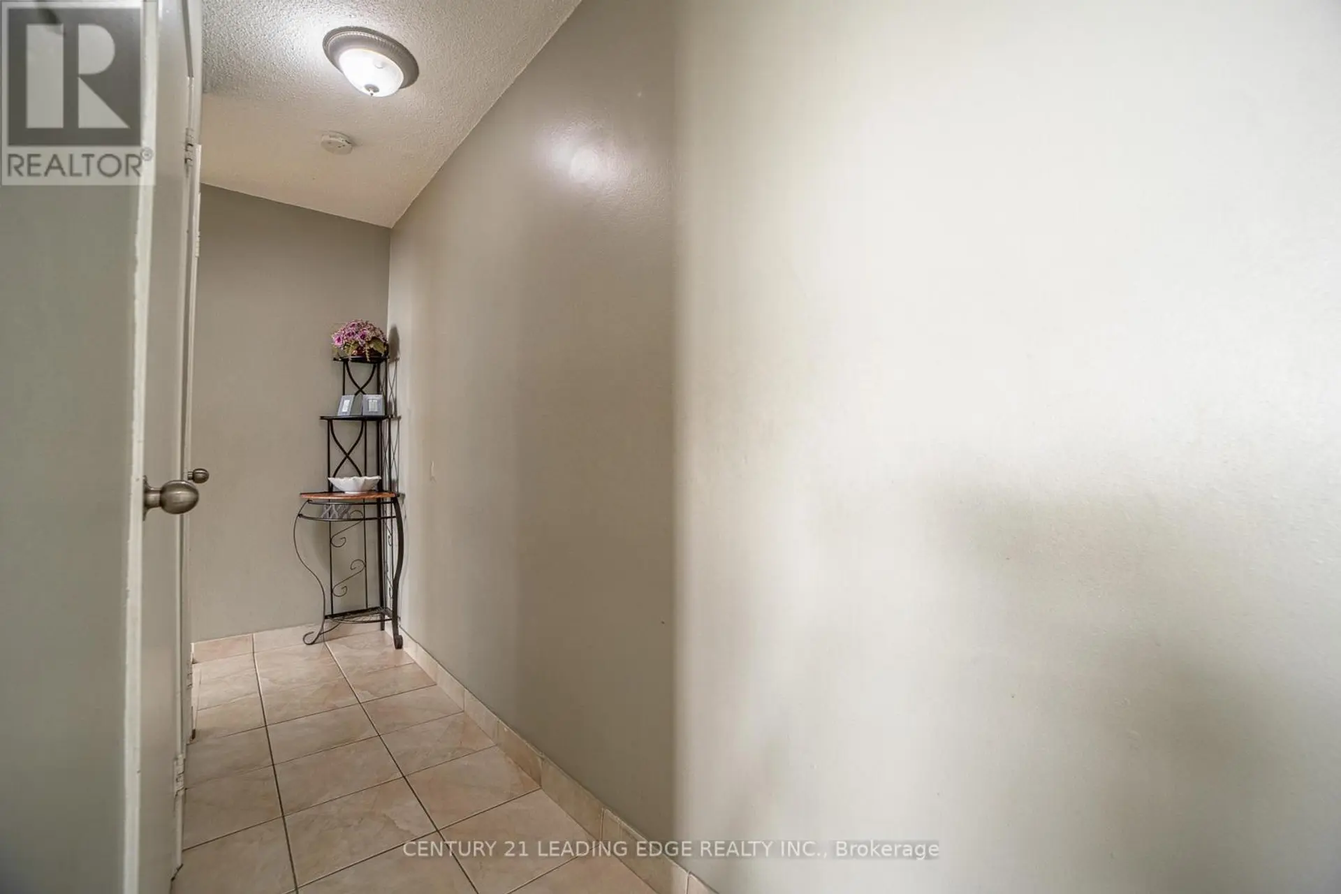 #402 80 GRANDRAVINE DRIVE - Image 10