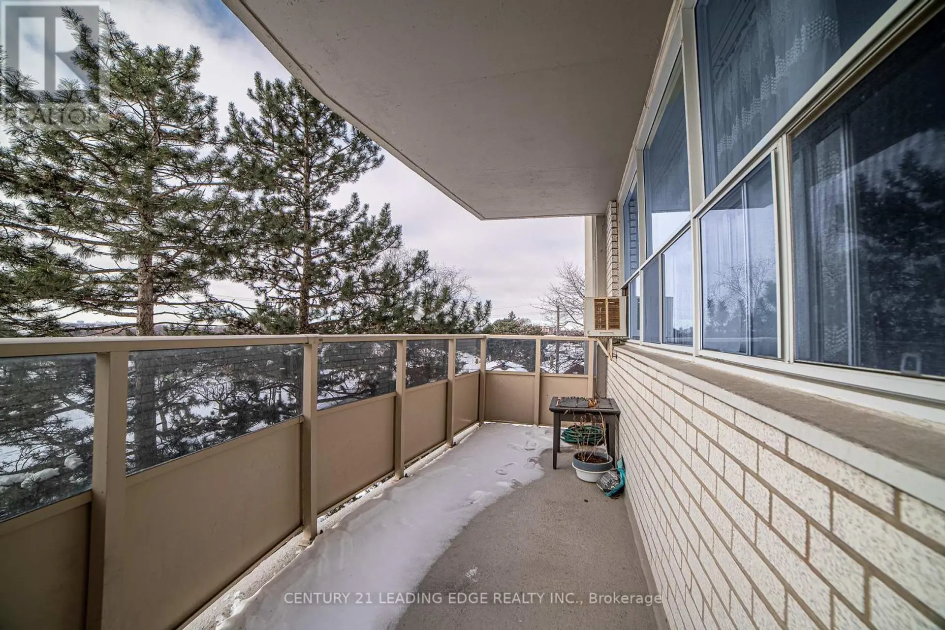 #402 80 GRANDRAVINE DRIVE - Image 18